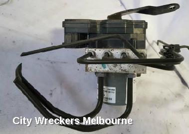 KIA SPORTAGE STEERING PUMP, PETROL, SL, 05/2010 - 10/2015
