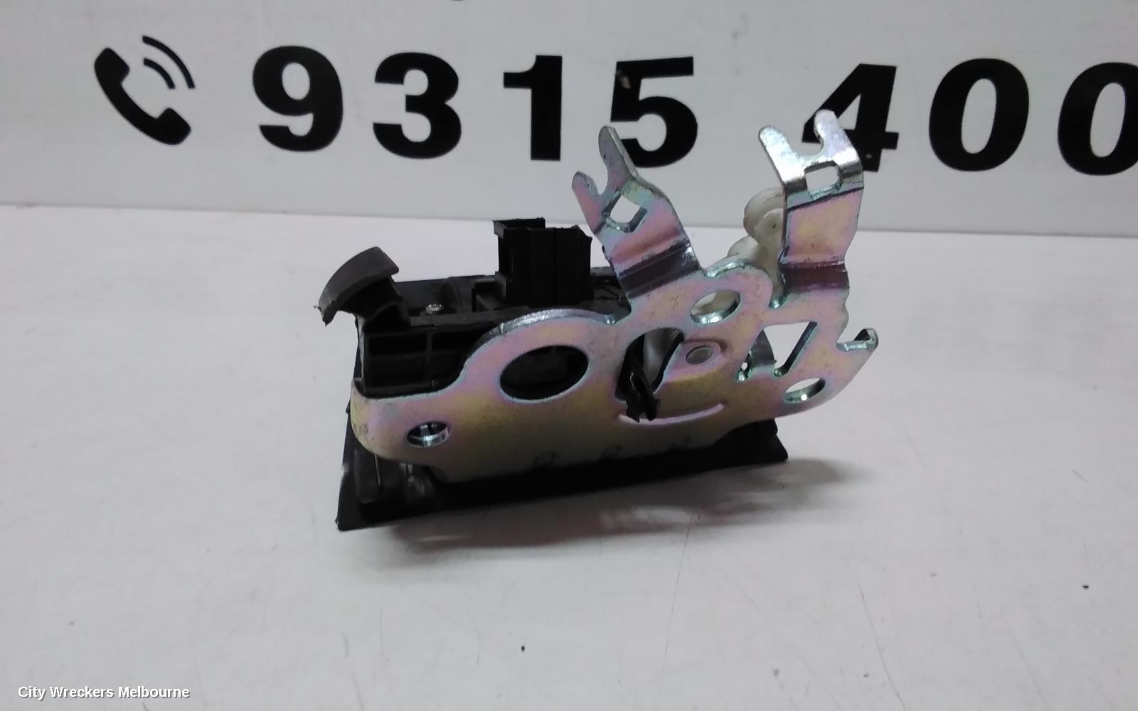 AUDI Q5 DOOR/BOOT/GATE LOCK, TAILGATE LOCK, 8R, 03/2009 - 01/2017