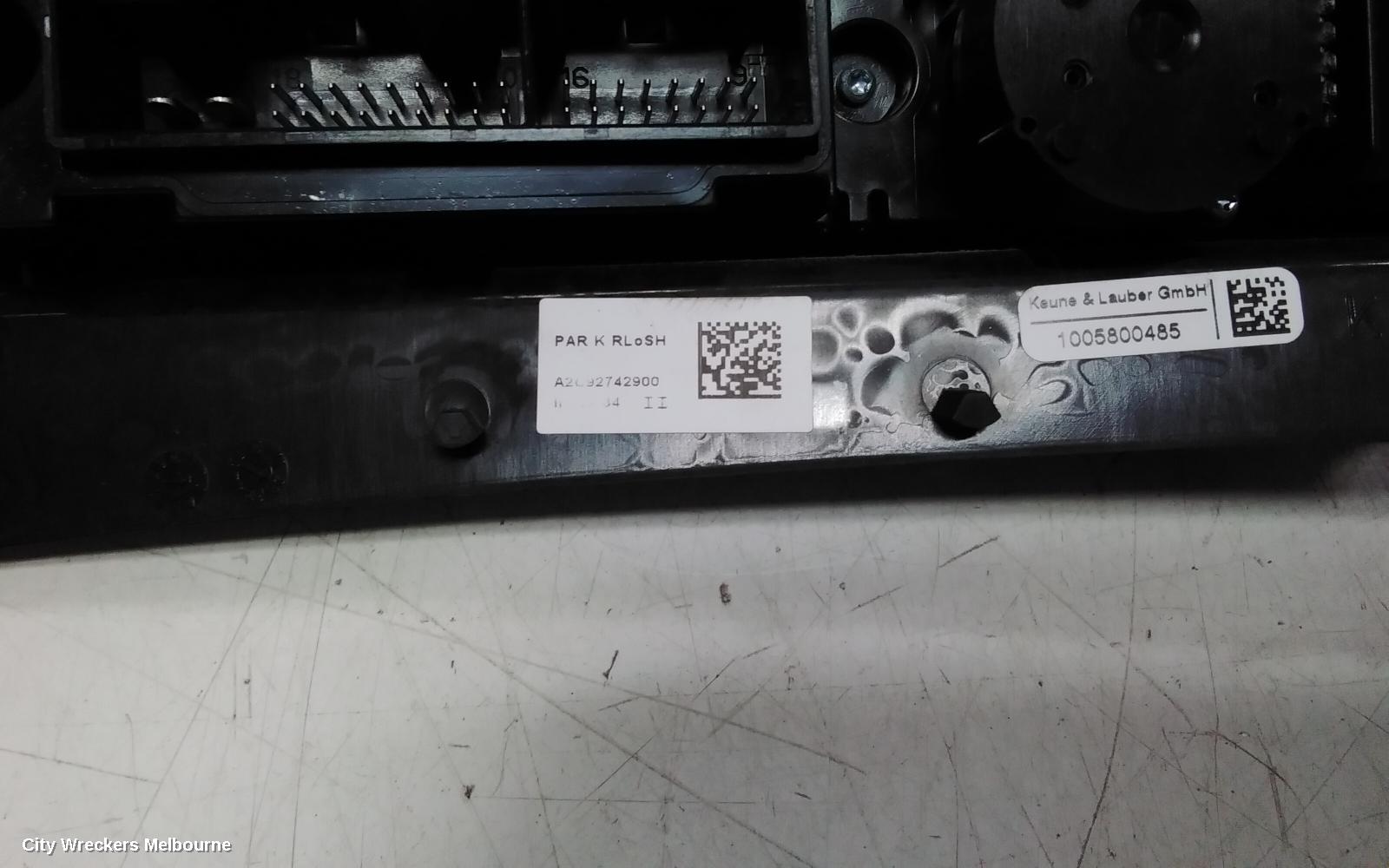AUDI Q5 HEATER/AC CONTROLS, THREE ZONE CLIMATE CONTROL, W/ SEAT WARMER TYPE, 8R, 12/2012 - 01/2017