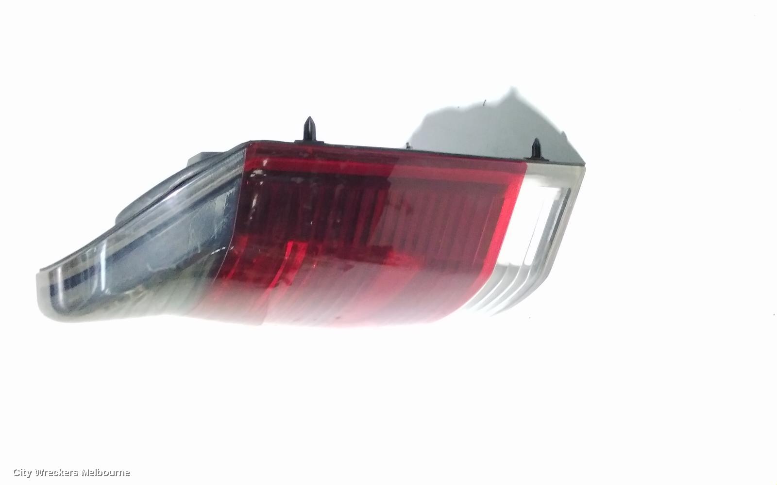 HOLDEN VECTRA RIGHT TAILLIGHT, ZC, TINTED LENSE TYPE,  03/2003 - 12/2006