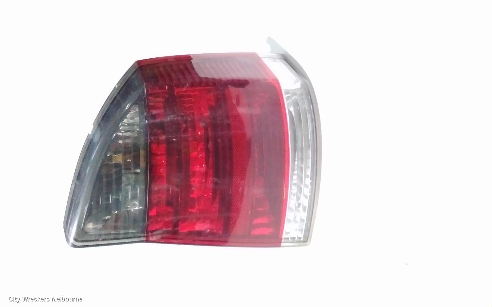 HOLDEN VECTRA RIGHT TAILLIGHT, ZC, TINTED LENSE TYPE,  03/2003 - 12/2006