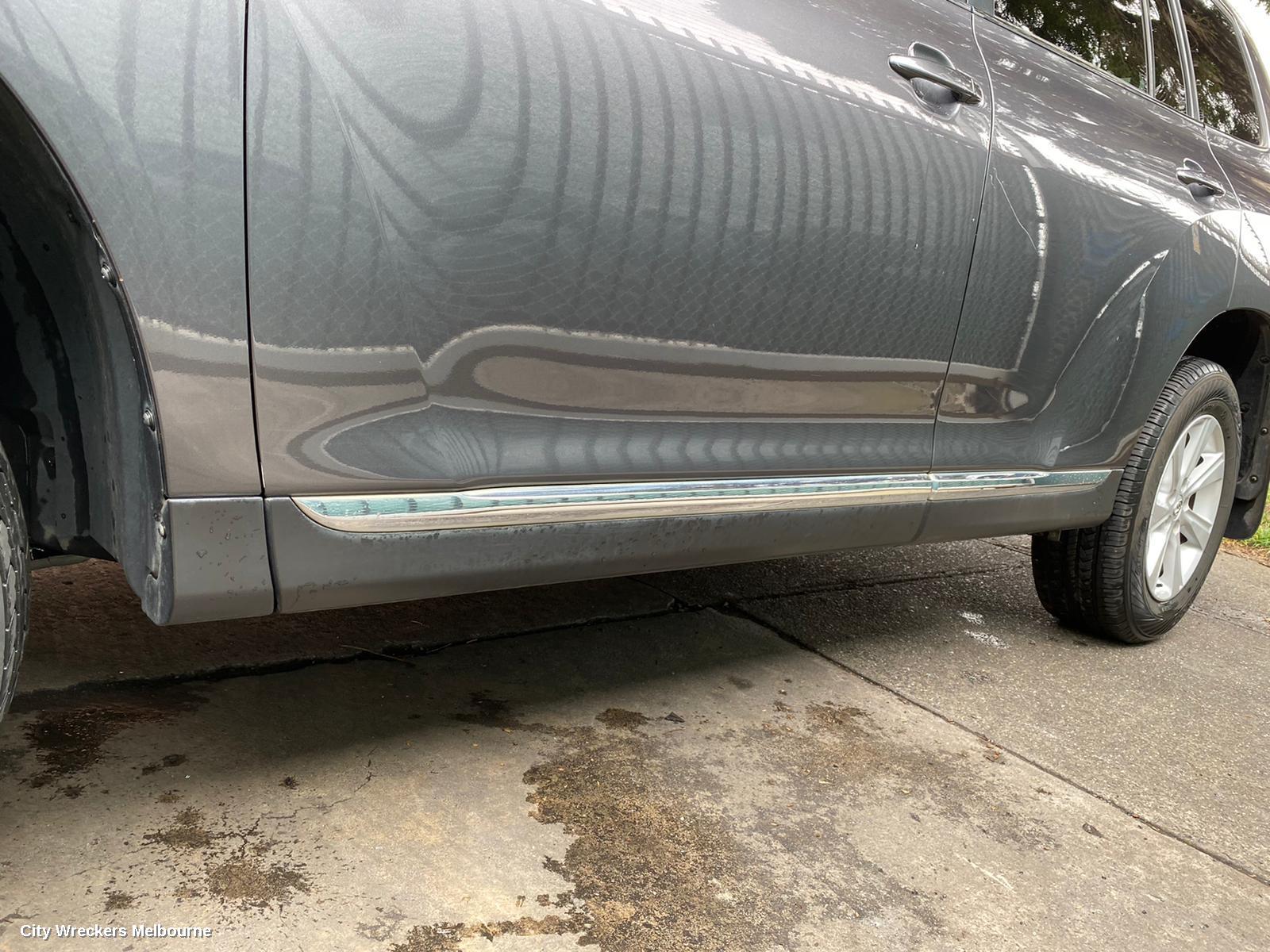 TOYOTA KLUGER PARCEL SHELF CARGO BLIND, CARGO BLIND, GSU40-GSU45, 7 SEATER, 05/2007 - 02/2014