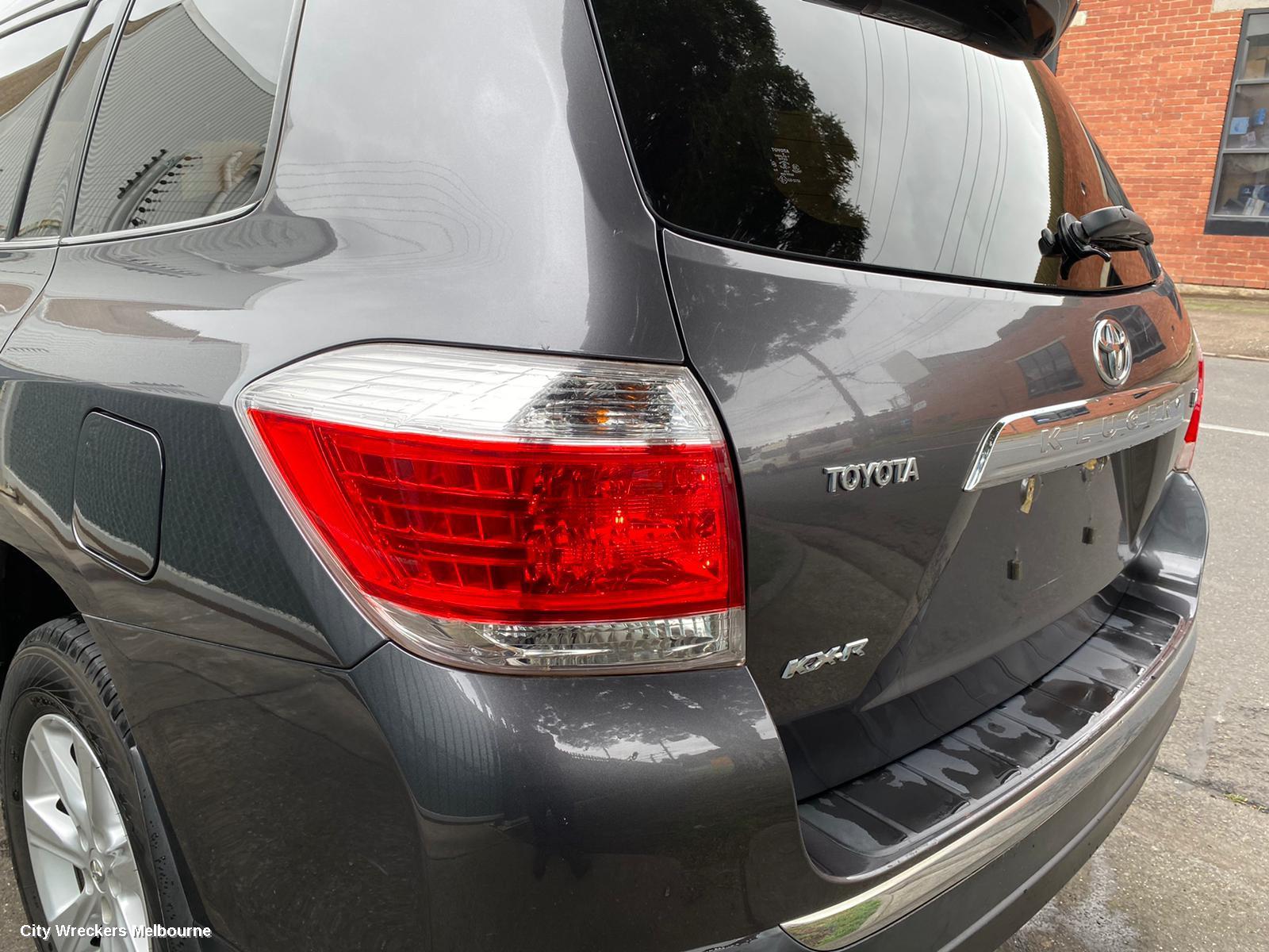 TOYOTA KLUGER PARCEL SHELF CARGO BLIND, CARGO BLIND, GSU40-GSU45, 7 SEATER, 05/2007 - 02/2014