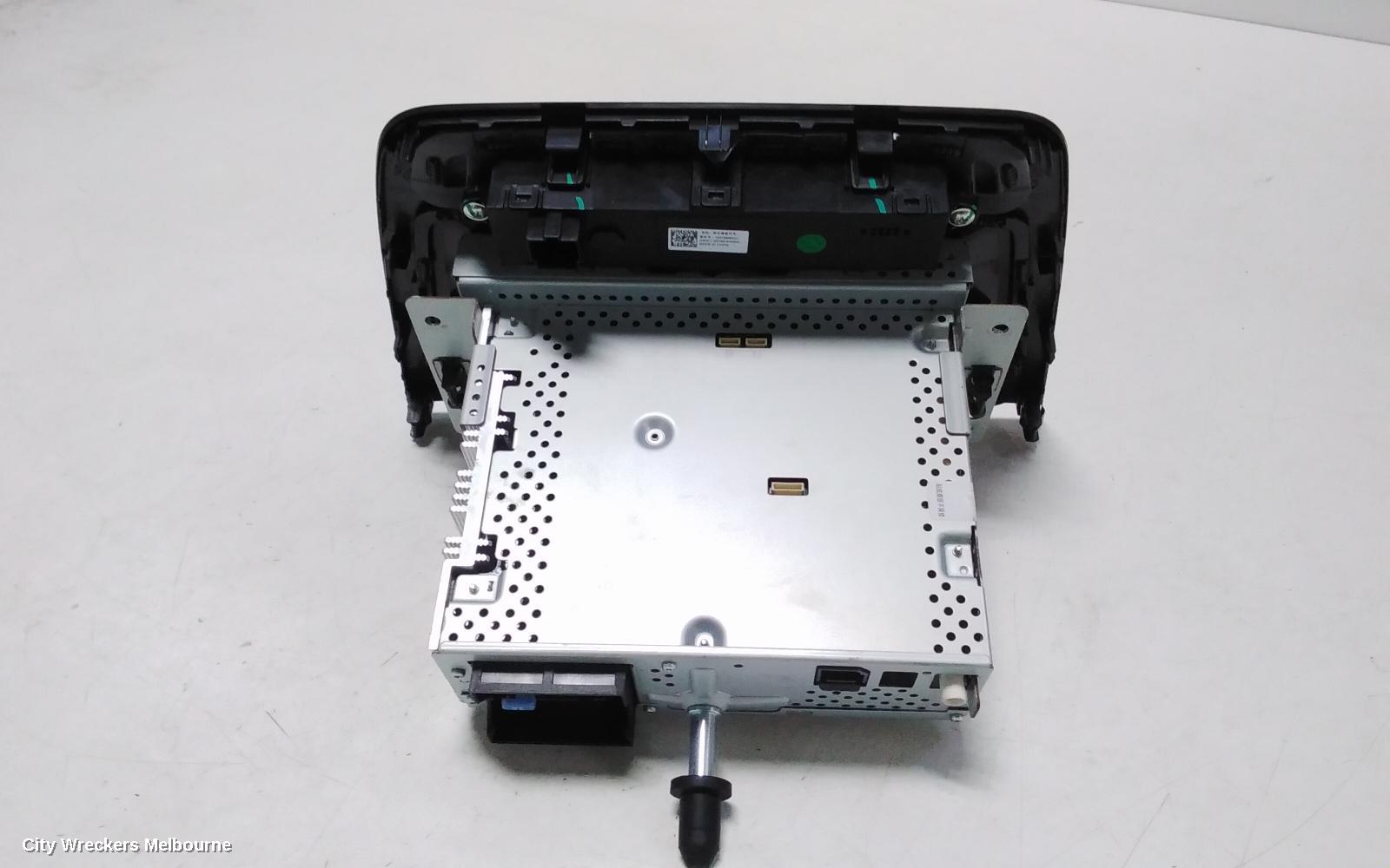 MG ZS RADIO/CD/DVD/SAT/TV, 8IN HEADUNIT, NON NAVIGATION TYPE, AZS1, 09/2017 ONWARDS