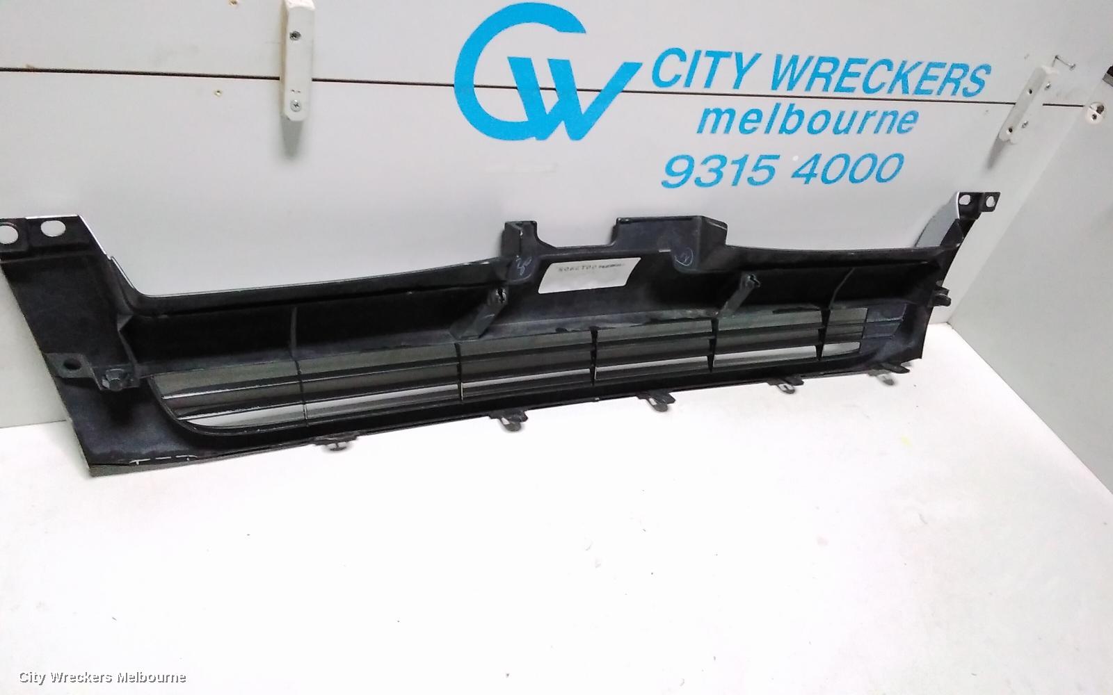 TOYOTA HIACE GRILLE, RADIATOR GRILLE, TRH/KDH, LWB/SWB TYPE, 10/2007 - 08/2010