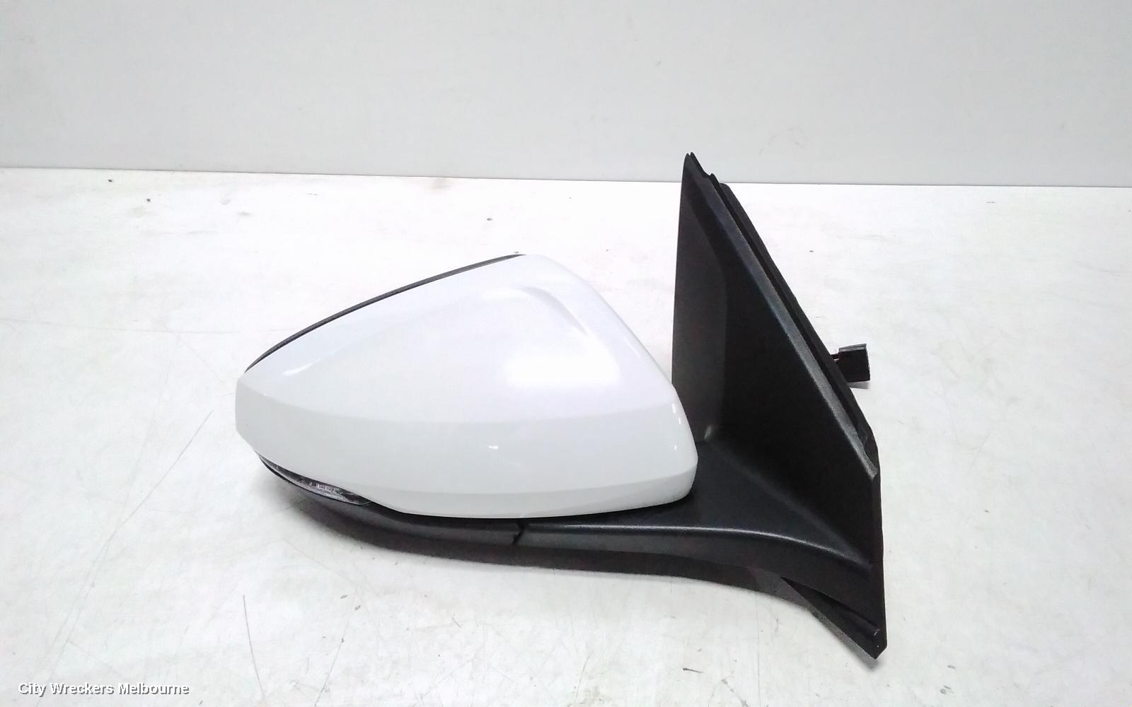 VOLKSWAGEN POLO RIGHT DOOR MIRROR, POWER, COLOUR CODED, W/ INDICATOR, HEATED, NON BLIND SPOT, NON AUTO FOLD, AW-AE, 09/2017 ONWARDS