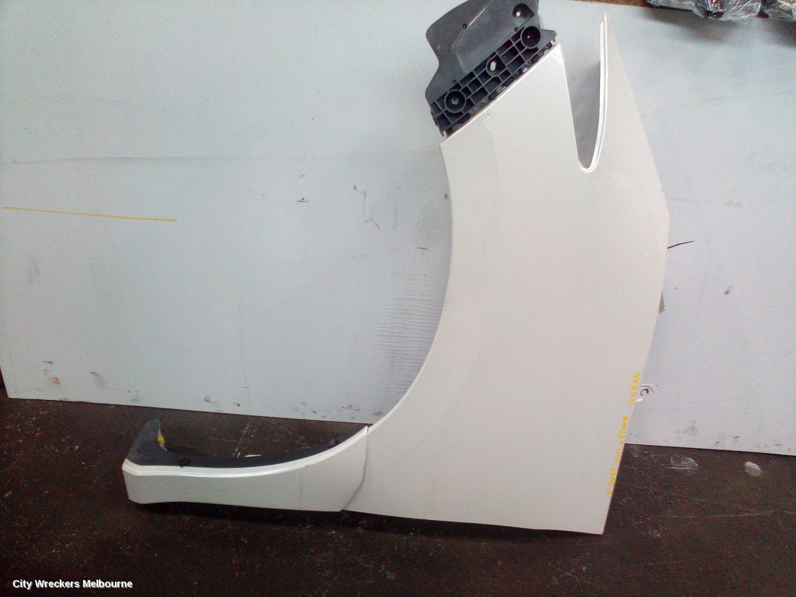 TOYOTA ESTIMA LEFT GUARD, XR50, AERAS, W/ MOULD TYPE, 08-19 (IMPORT)