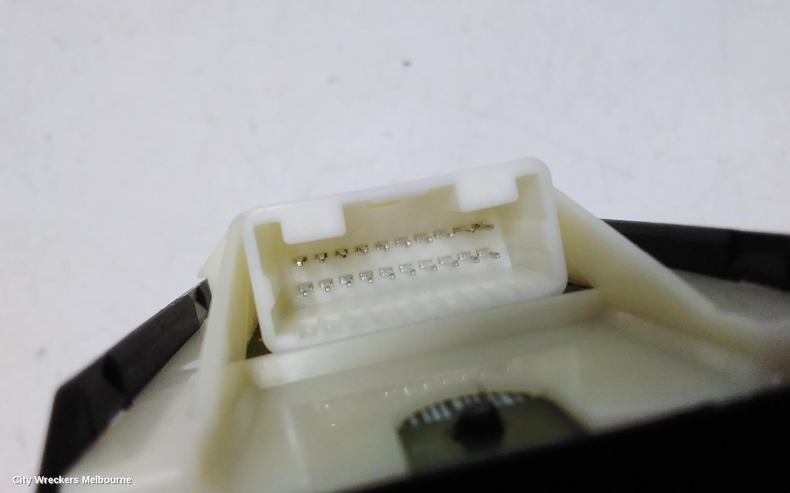 TOYOTA ESTIMA PWR DR WIND SWITCH, RH FRONT (MASTER SWITCH), XR50, 05-19 (IMPORT)