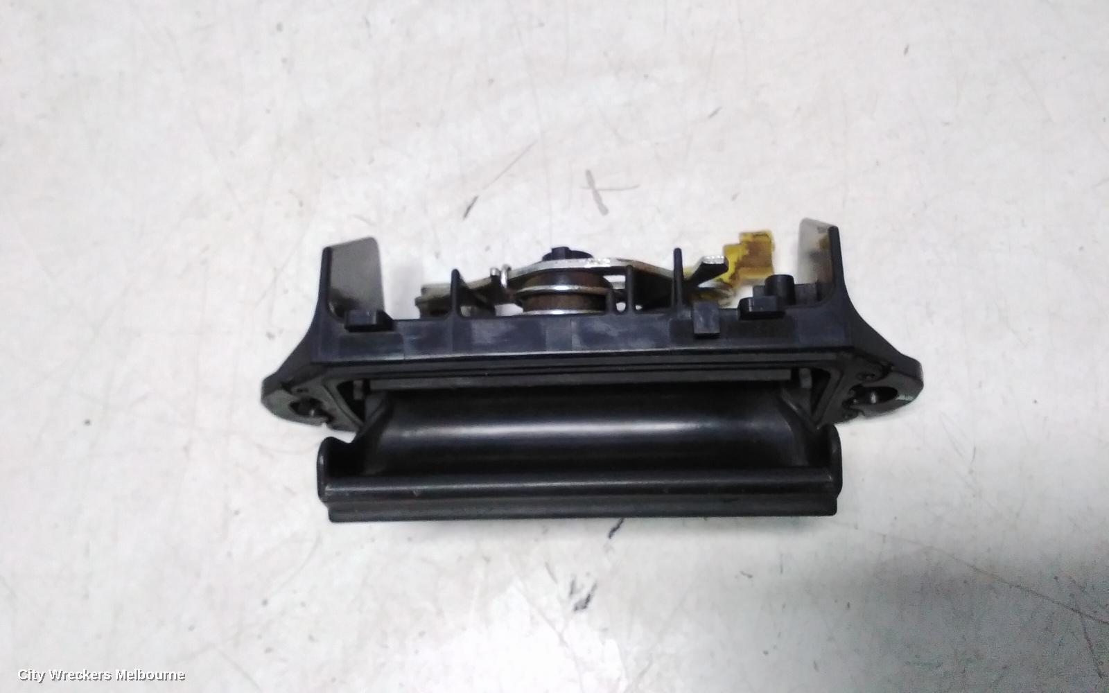 TOYOTA HIACE TAILGATE HANDLE, TRH/KDH 03/2005 - 04/2019