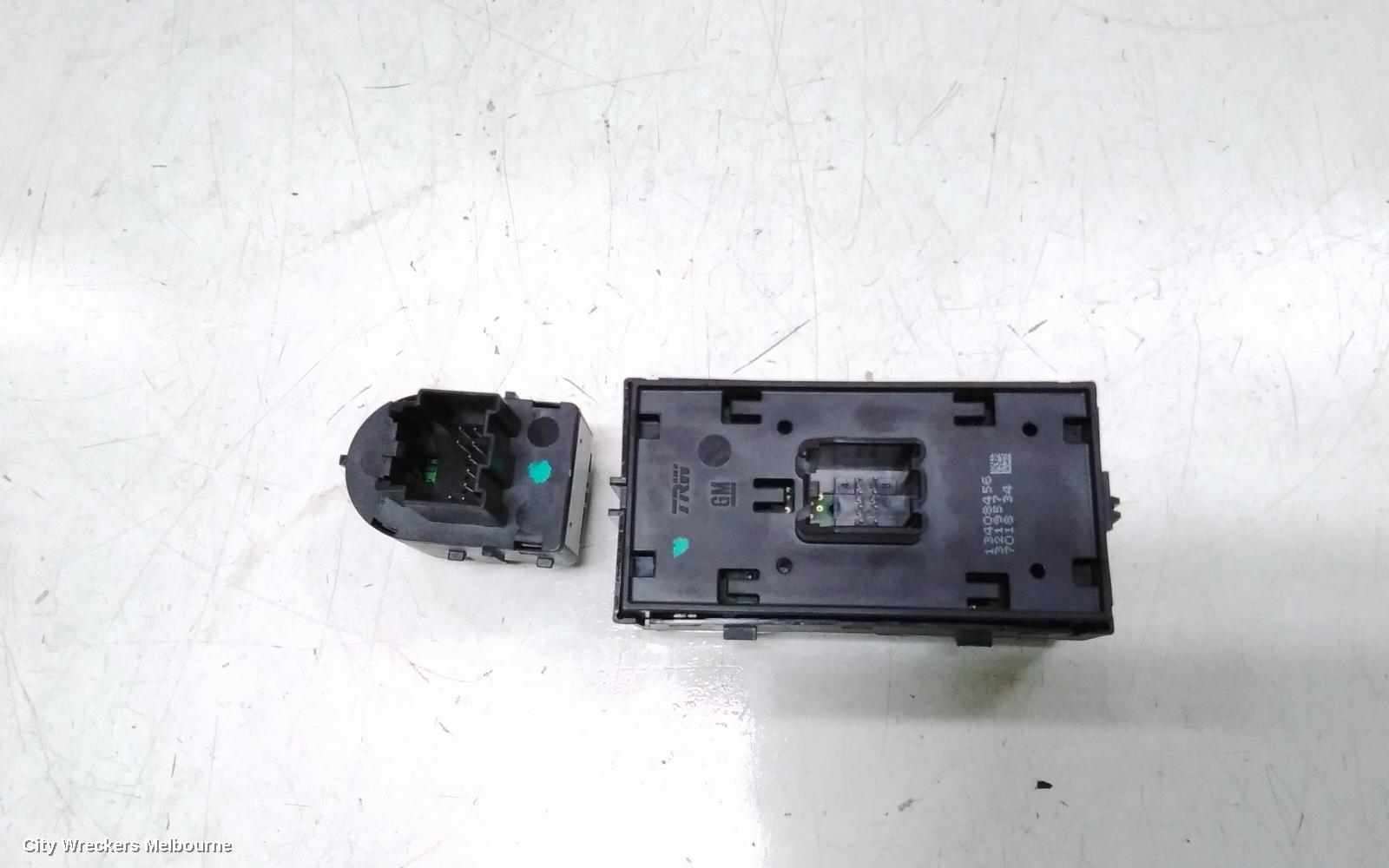 HOLDEN ASTRA PWR DR WIND SWITCH, RH FRONT (MASTER SWITCH), BK-BL, 5DR HATCH/SEDAN, 09/2016 - 12/2020