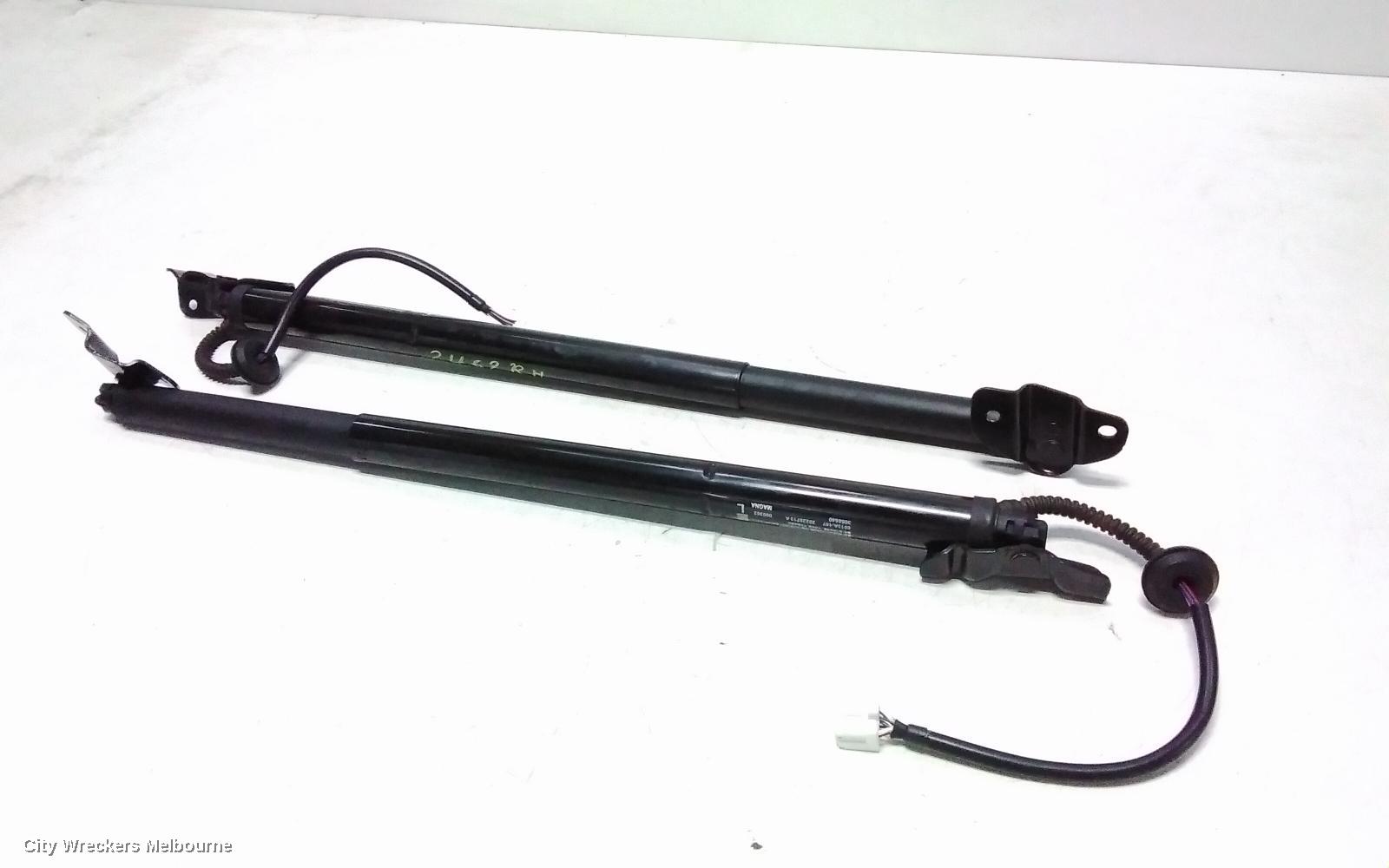 MITSUBISHI OUTLANDER HATCH STRUT, ZM, 08/2021 ONWARDS