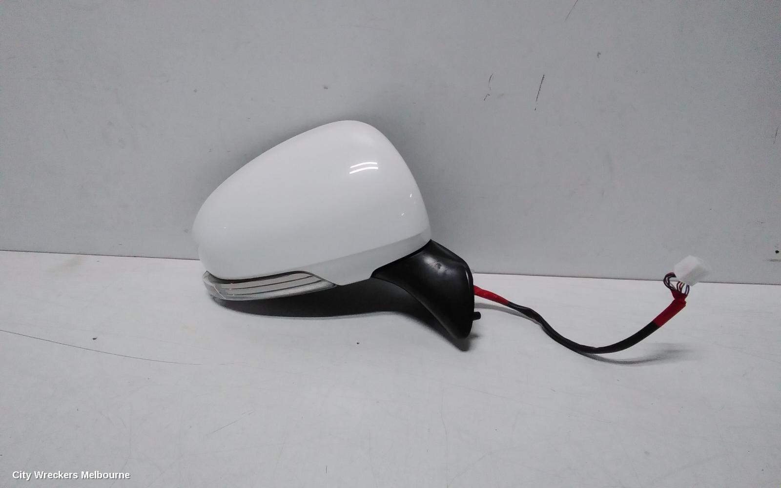 TOYOTA PRIUS RIGHT DOOR MIRROR, ZVW40R, PRIUS V, 05/2012 - 03/2021