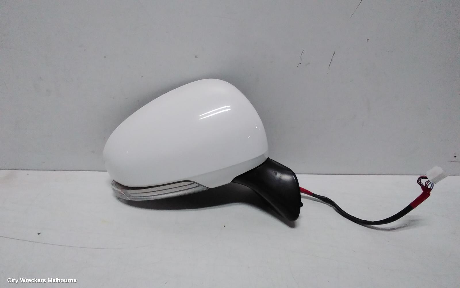 TOYOTA PRIUS RIGHT DOOR MIRROR, ZVW40R, PRIUS V, 05/2012 - 03/2021