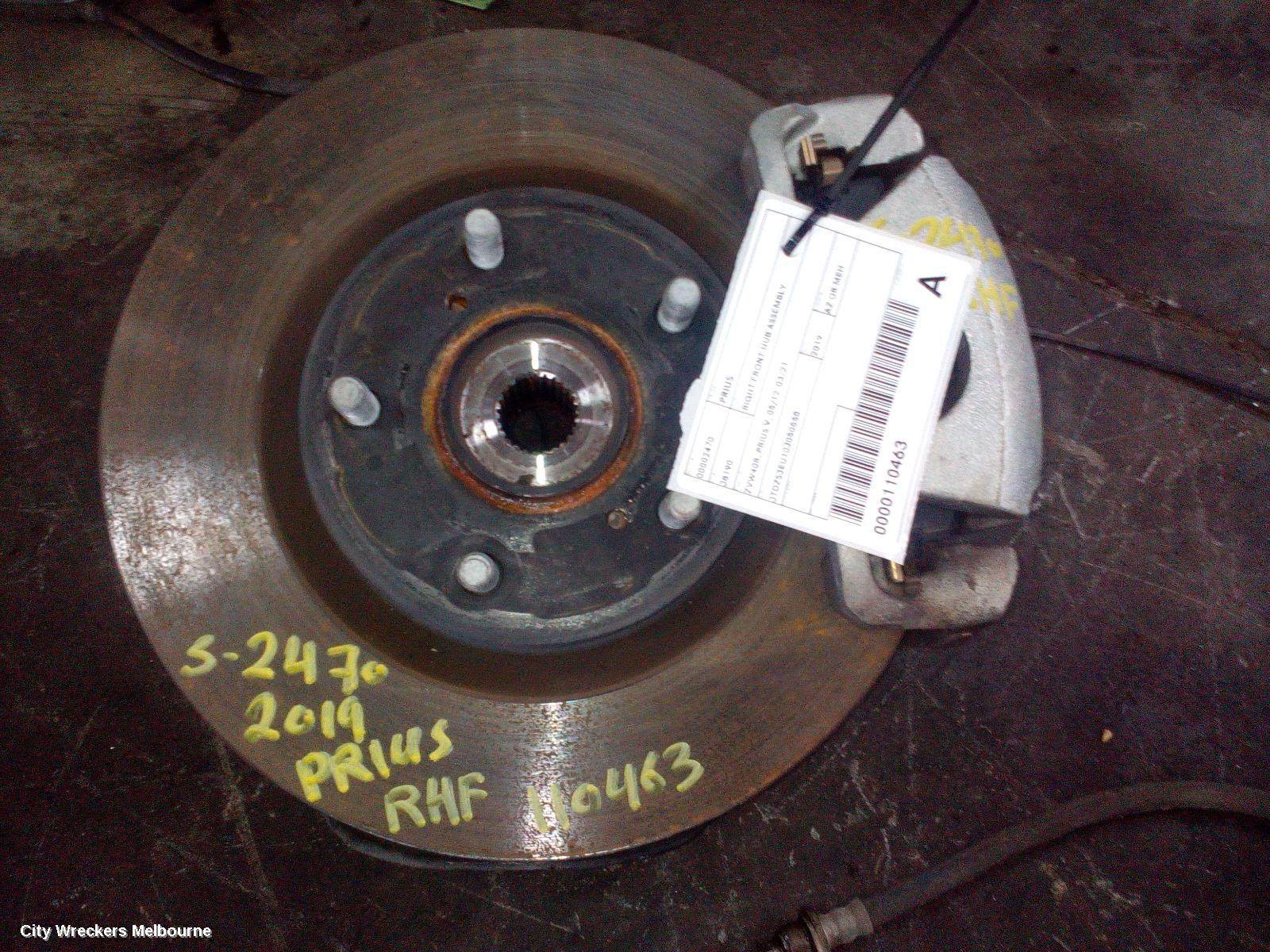 TOYOTA PRIUS RIGHT FRONT HUB ASSEMBLY, ZVW40R, PRIUS V, 05/2012 - 03/2021