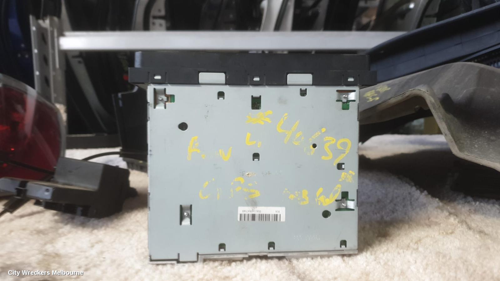 TOYOTA RAV4 RADIO/CD/DVD/SAT/TV, SINGLE DISC CD PLAYER (P/N ON FACE 32804), ACA33, 11/2005 - 11/2012