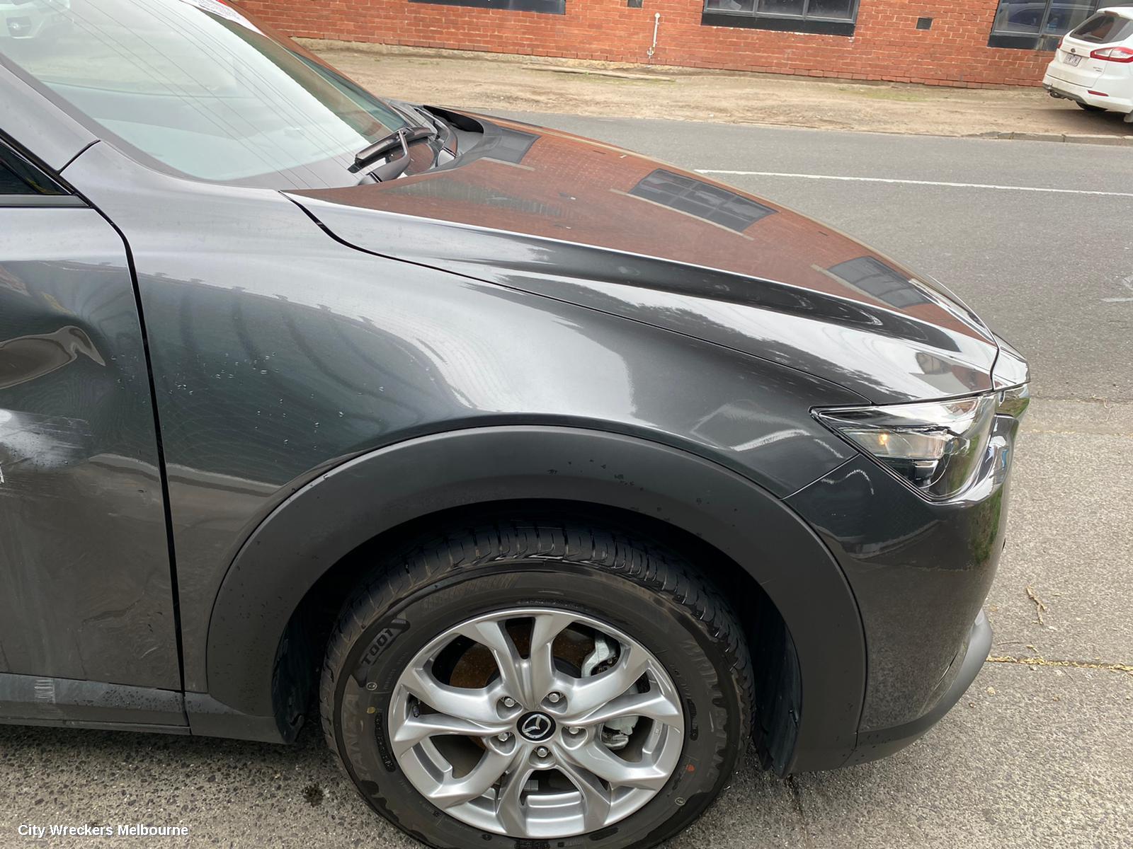MAZDA CX3 RIGHT TAILLIGHT, DK, NON LED TYPE, 03/2015 ONWARDS
