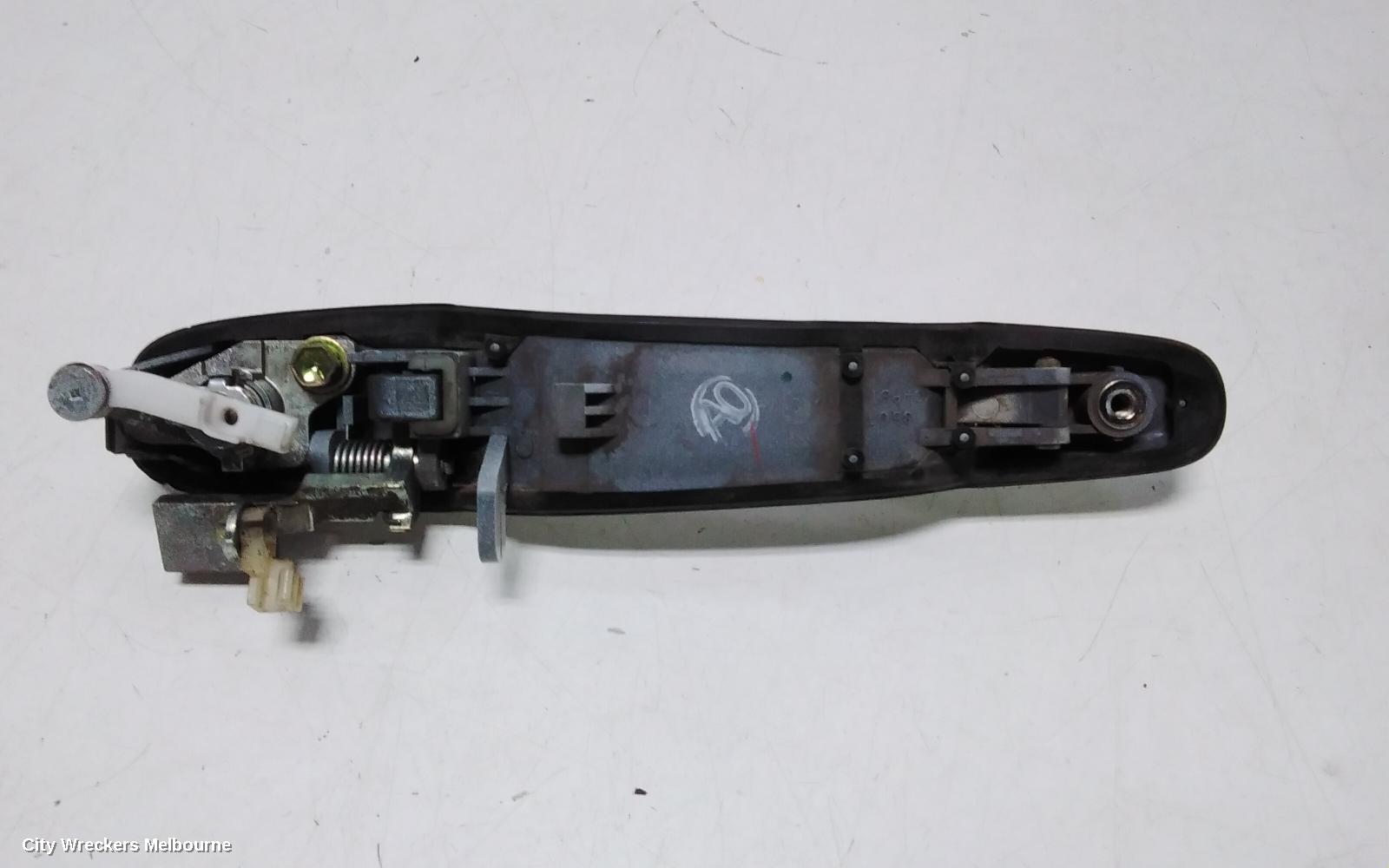 TOYOTA ESTIMA DOOR HANDLE, INNER, RH FRONT, XR30/XR40, 00-06 (IMPORT)