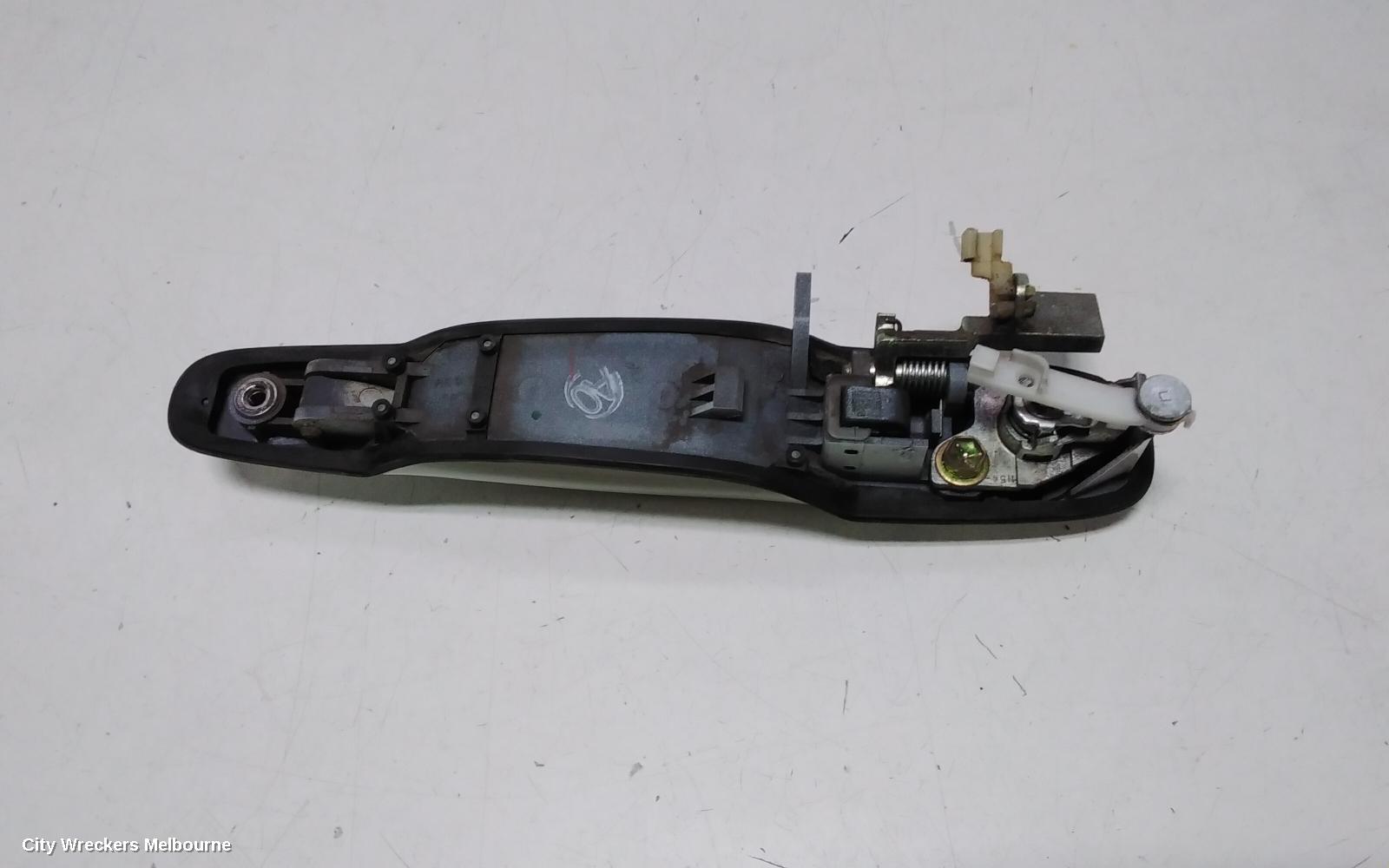 TOYOTA ESTIMA DOOR HANDLE, INNER, RH FRONT, XR30/XR40, 00-06 (IMPORT)