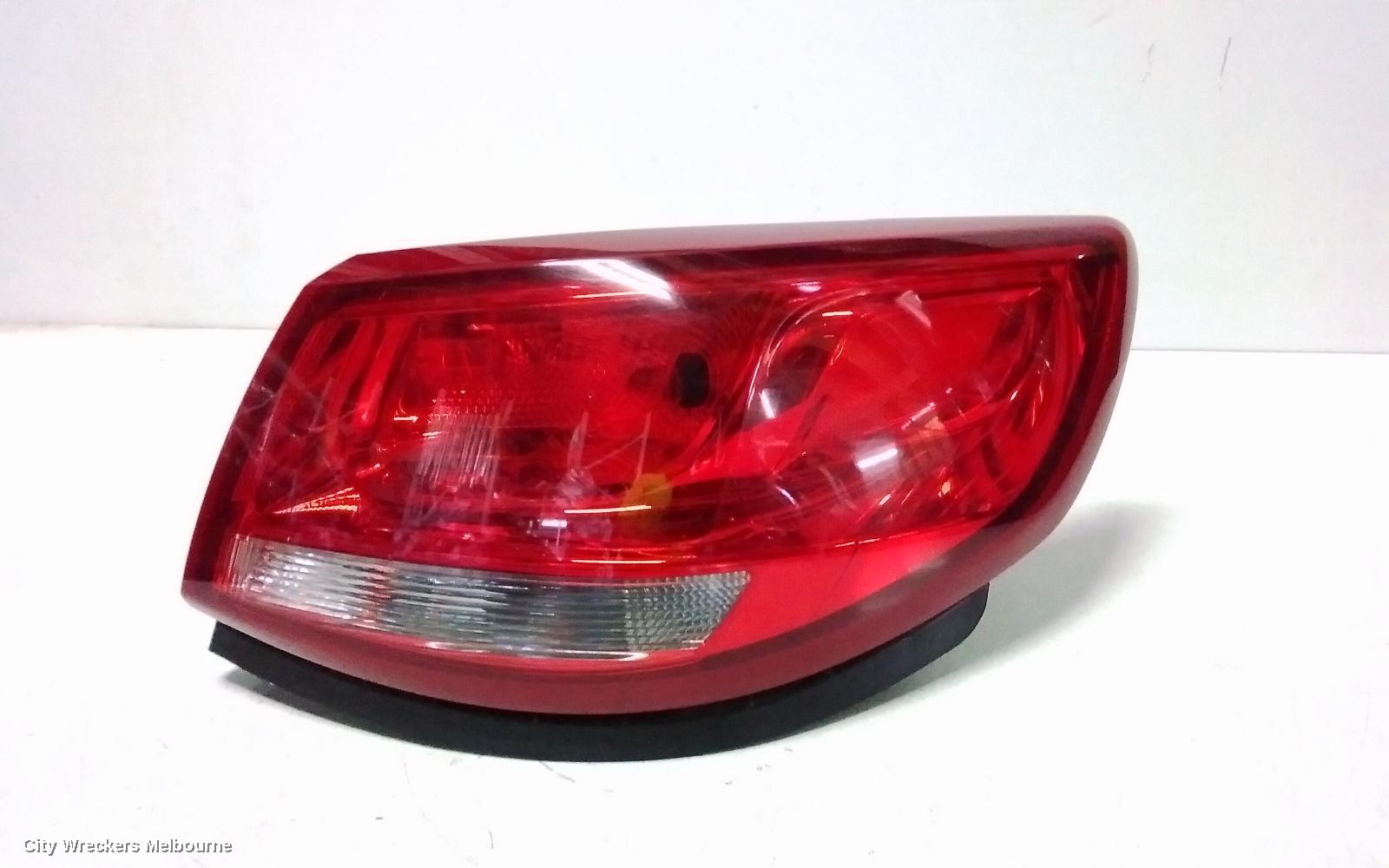HOLDEN COMMODORE RIGHT TAILLIGHT, VF, SEDAN, CLEAR TYPE, EVOKE/SV6/SS/INTERNATIONAL, 05/2013 - 12/2017