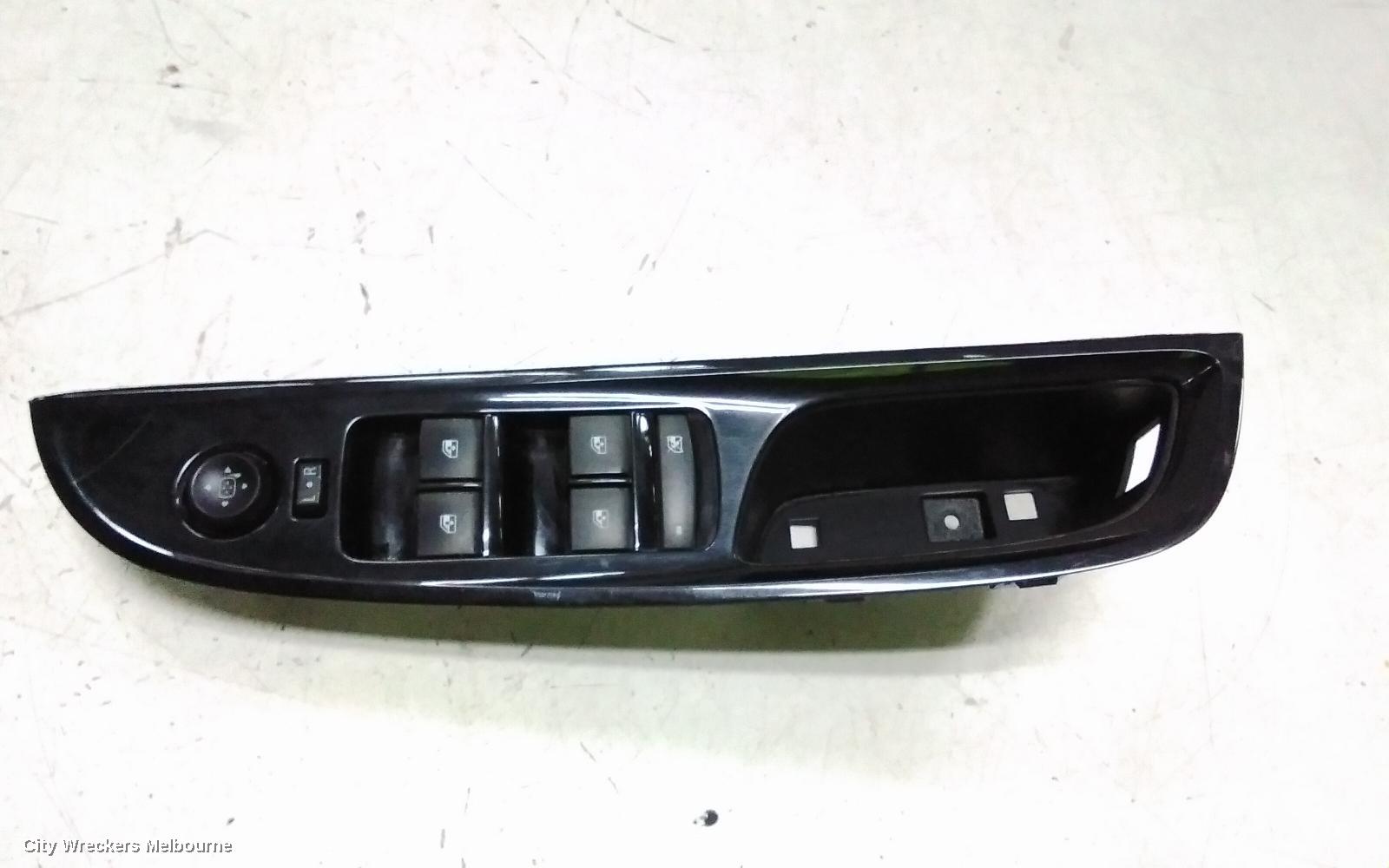 HOLDEN COMMODORE PWR DR WIND SWITCH, RH FRONT (MASTER SWITCH), WAGON/SEDAN, NON EVOKE TYPE, VF, 05/2013 - 12/2017