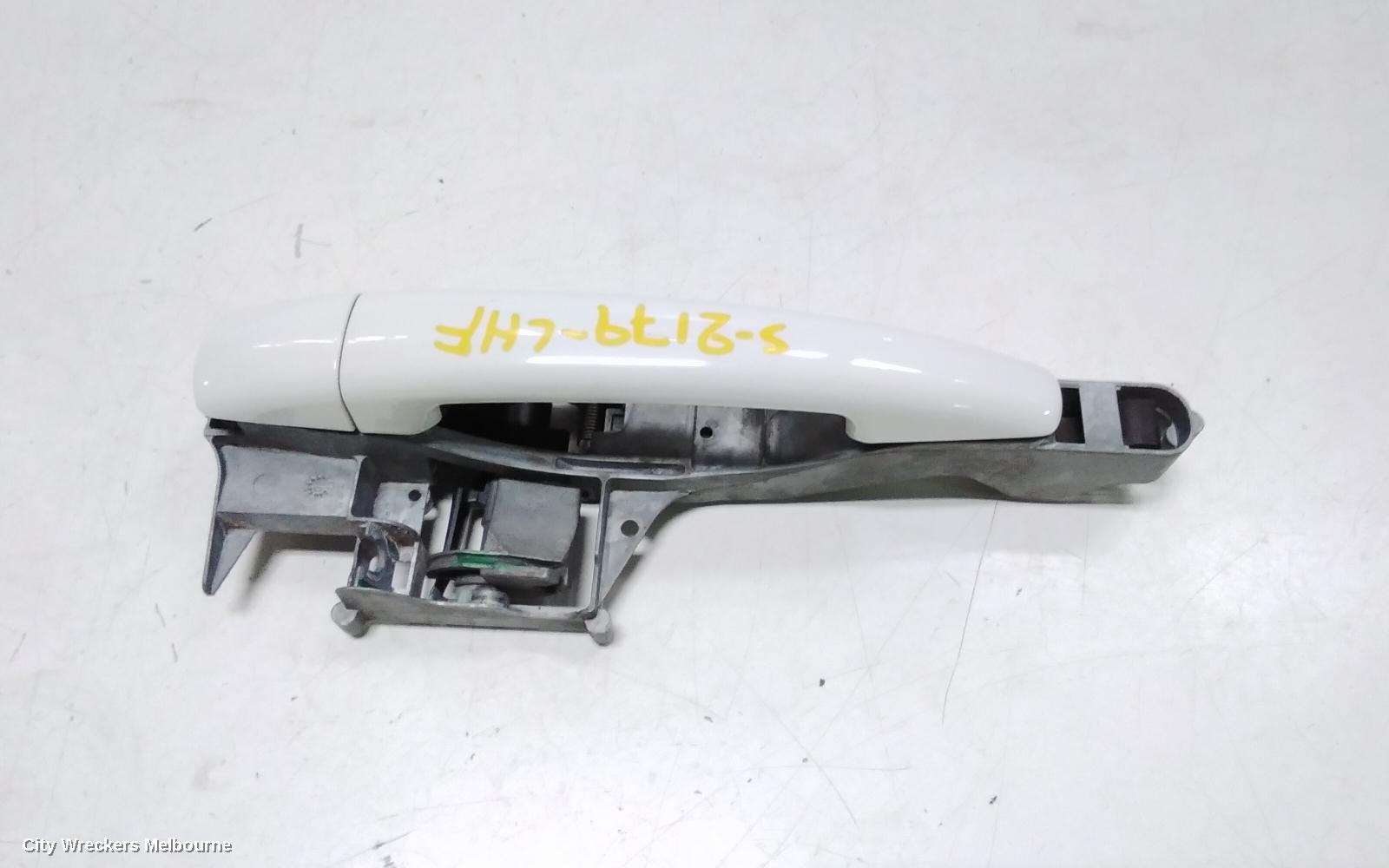 PEUGEOT 308 DOOR HANDLE, OUTER, LH FRONT, T7, HATCH/WAGON, 09/2007 - 12/2013
