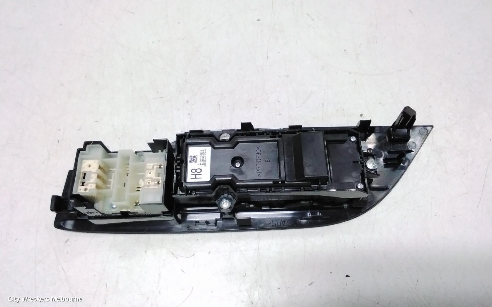 TOYOTA RAV4 PWR DR WIND SWITCH, RH FRONT, BLOCK MASTER SWITCH, AUTO FOLD TYPE, XA50, 11/2018 ONWARDS