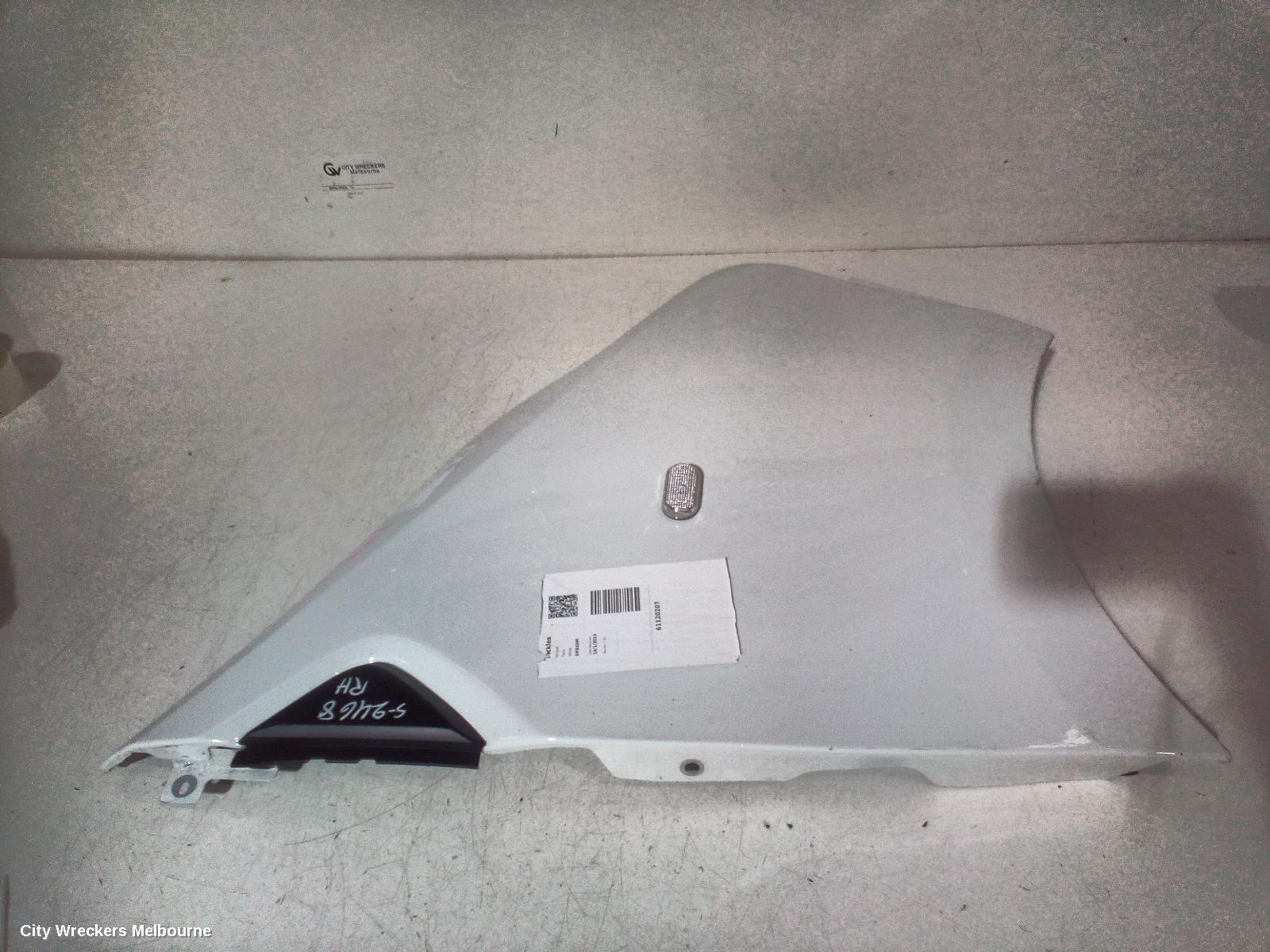 RENAULT TRAFIC RIGHT GUARD, X82, REPEATER TYPE, 01/2015 - 12/2021