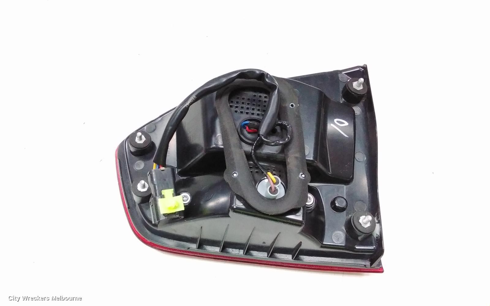LDV G10 REAR GARNISH, TAILGATE LAMP (LH SIDE), WAGON, SV7A, 04/2015 - 08/2022