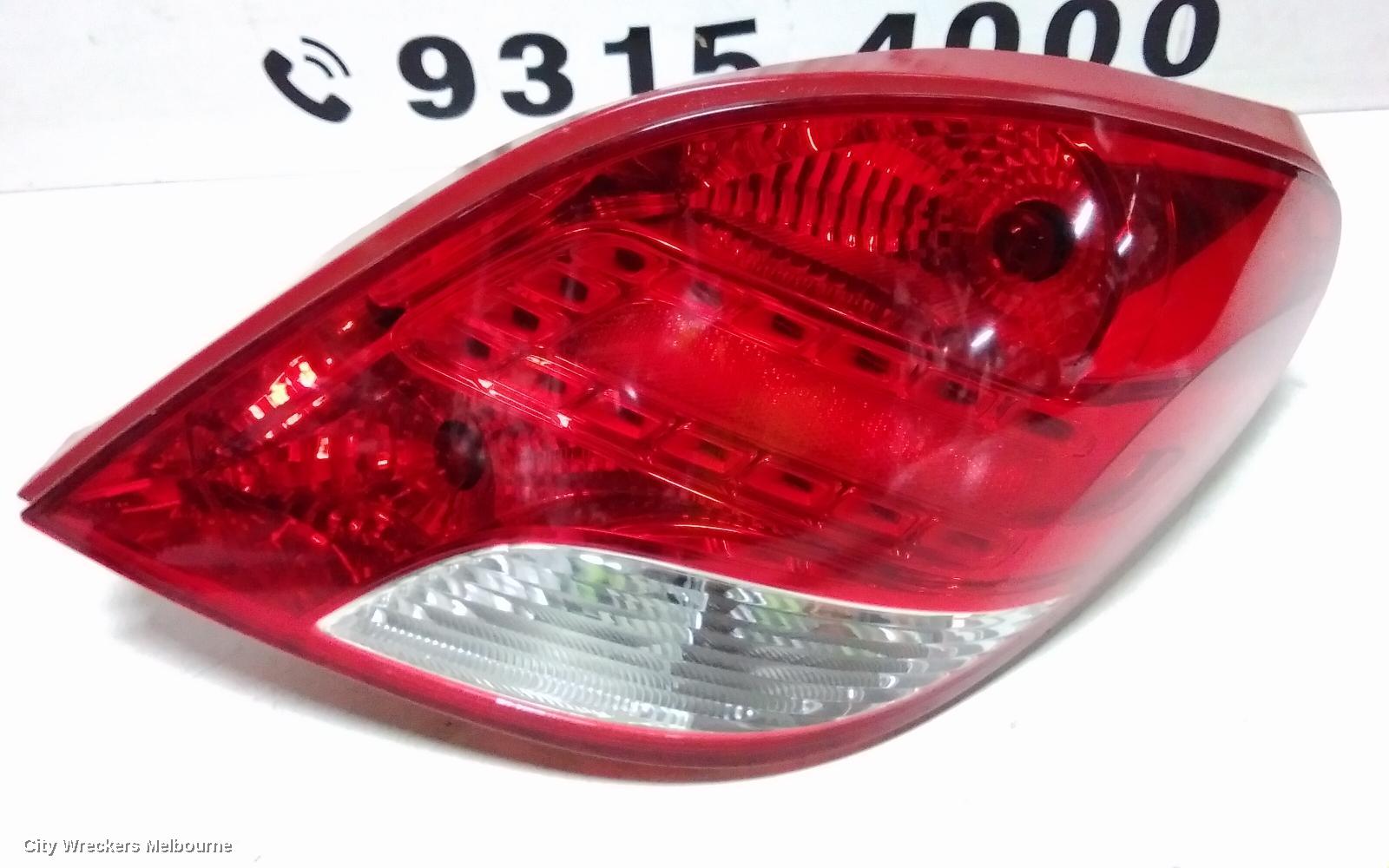 PEUGEOT 207 RIGHT TAILLIGHT, CABRIO, CLEAR INDICATOR SECTION, A7, 03/2007 - 12/2012