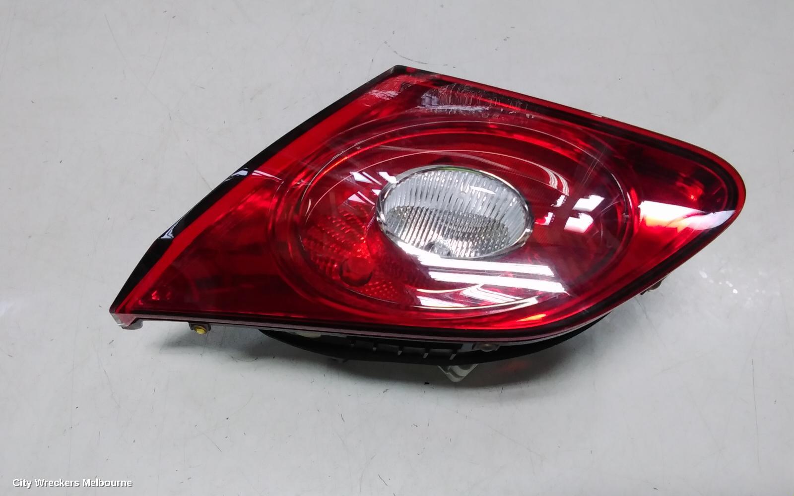VOLKSWAGEN PASSAT REAR GARNISH, BOOTLID LAMP (RH SIDE), 3CC, SEDAN, 11/2008 - 02/2012