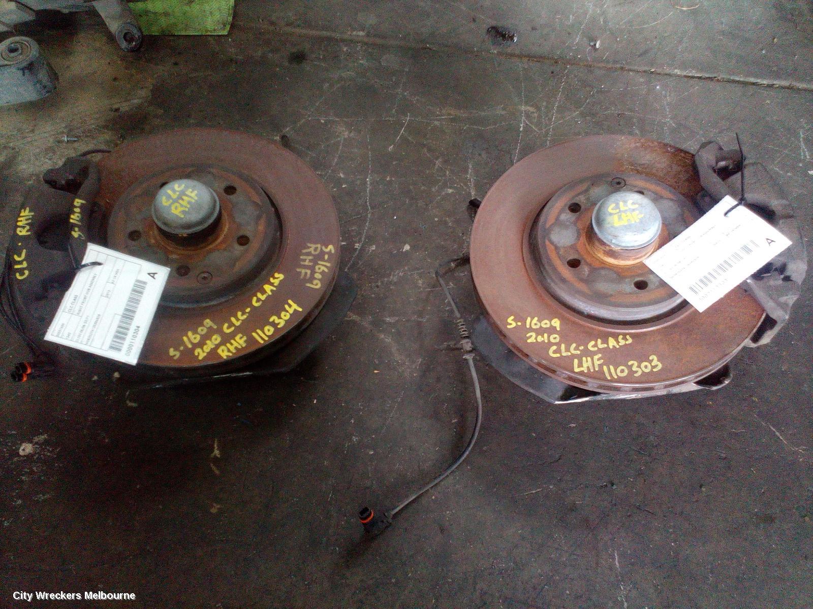MERCEDES CLC CLASS LEFT FRONT HUB ASSEMBLY, CL203 08/2008 - 03/2011