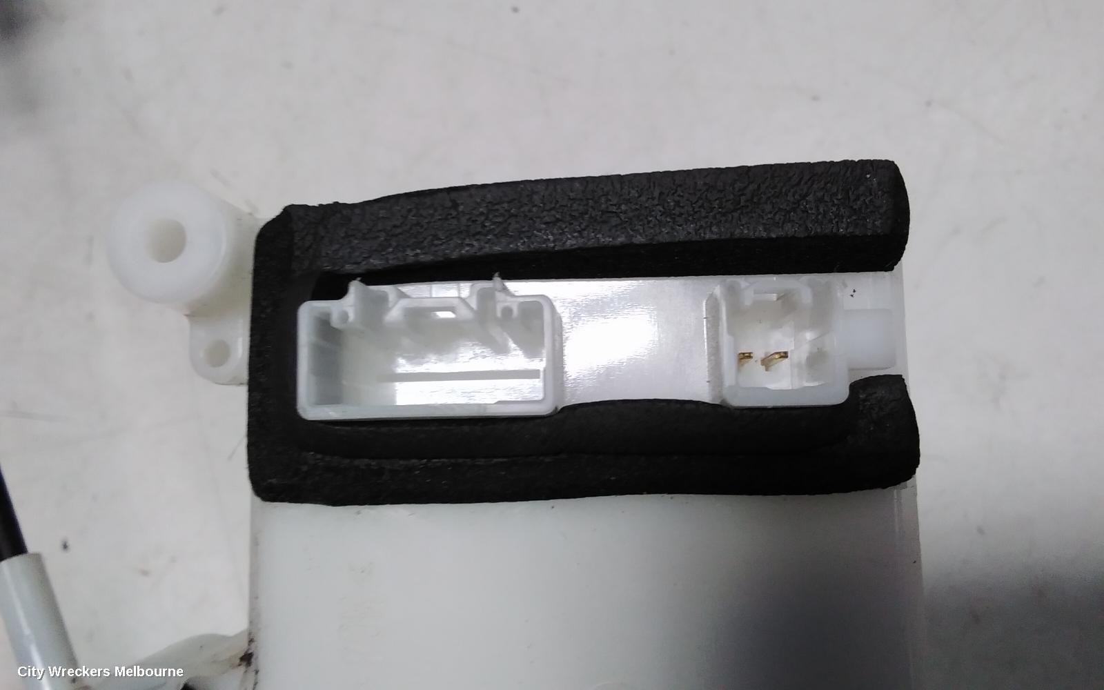 MAZDA CX7 DOOR/BOOT/GATE LOCK, LEFT FRONT DOOR LOCK, ER, 11/2006 - 02/2012