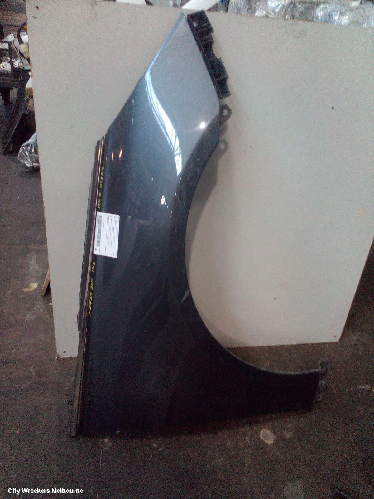 HYUNDAI I45 RIGHT GUARD, YF, NON FLASHER TYPE, 02/2010 - 04/2014