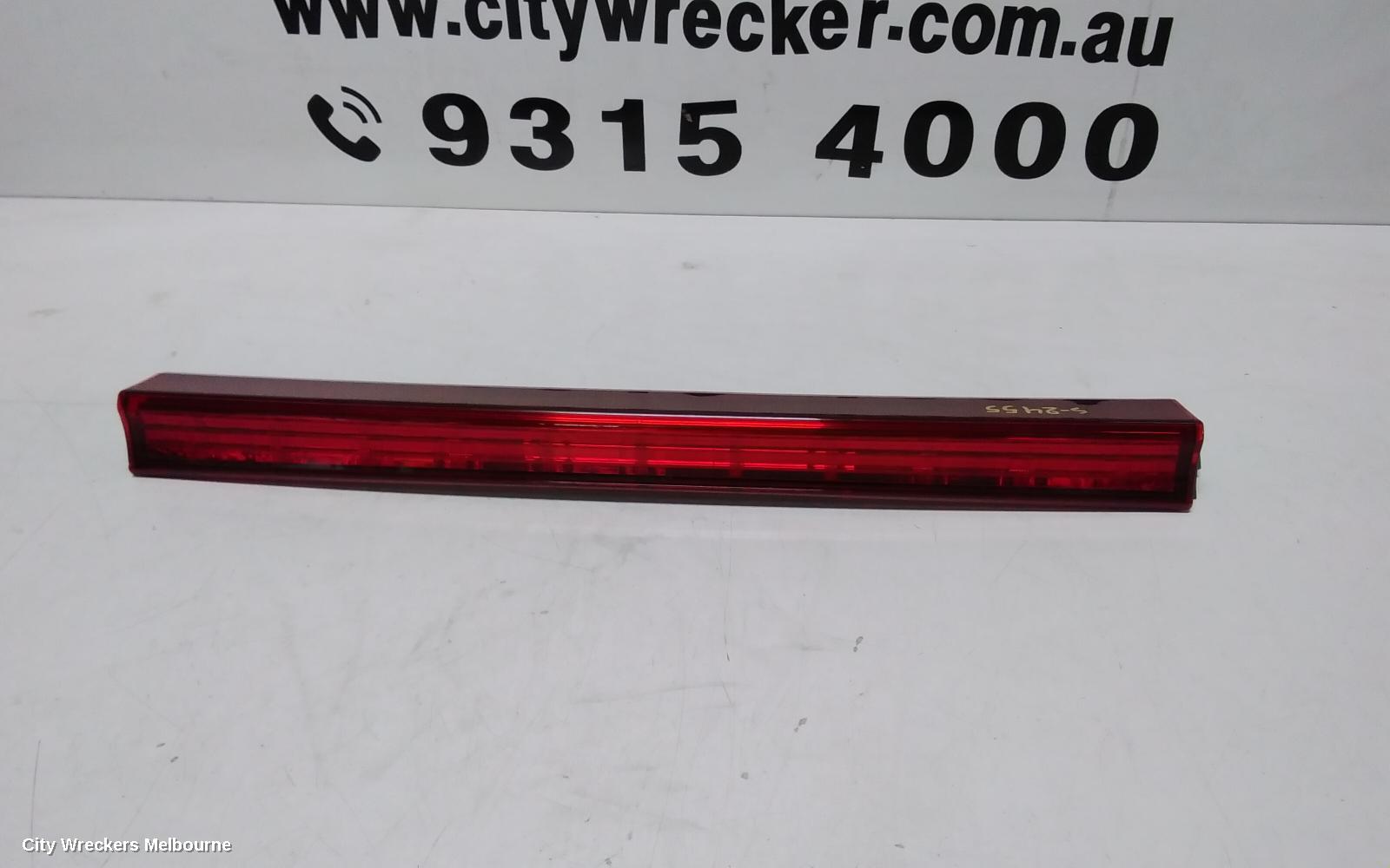 TOYOTA ESTIMA REAR GARNISH, TAILGATE LAMP (CENTRE), LENS# 28-194, XR50, 05-19 (IMPORT)