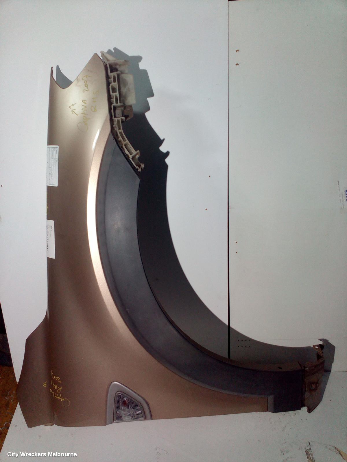 HOLDEN CAPTIVA RIGHT GUARD, CG, CX/LX/SX/CAPTIVA 7 (4TH VIN = C), 09/2006 - 02/2011