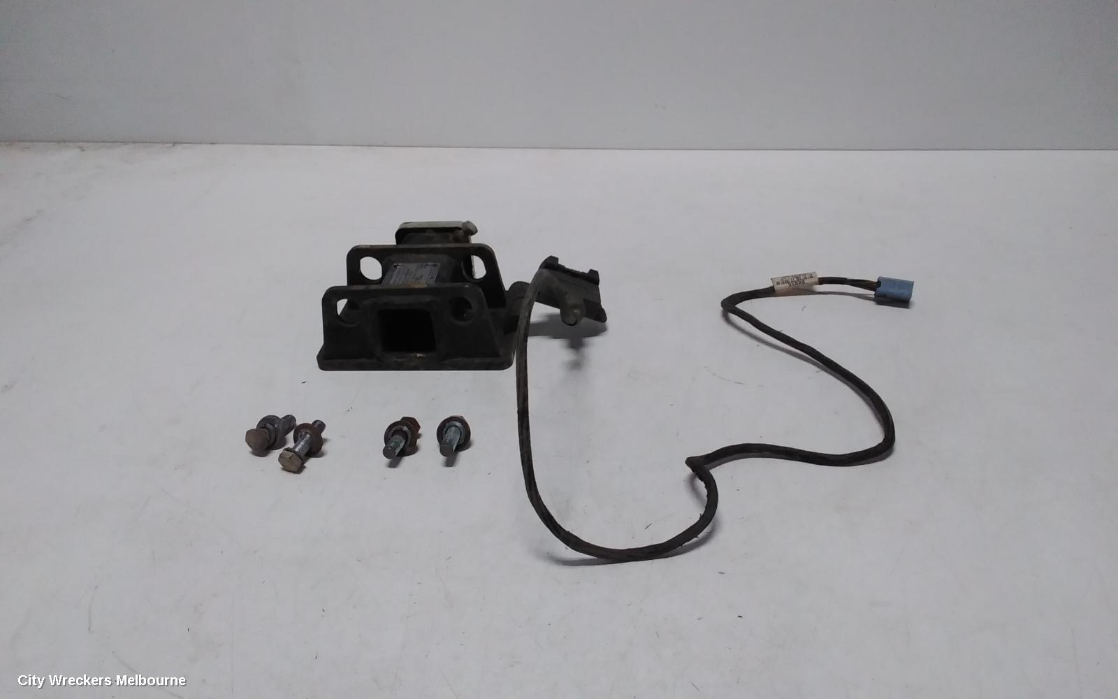 VOLKSWAGEN AMAROK TOWBAR, 2H, W/ REAR BUMPER TYPE, 10/2010 - 09/2022
