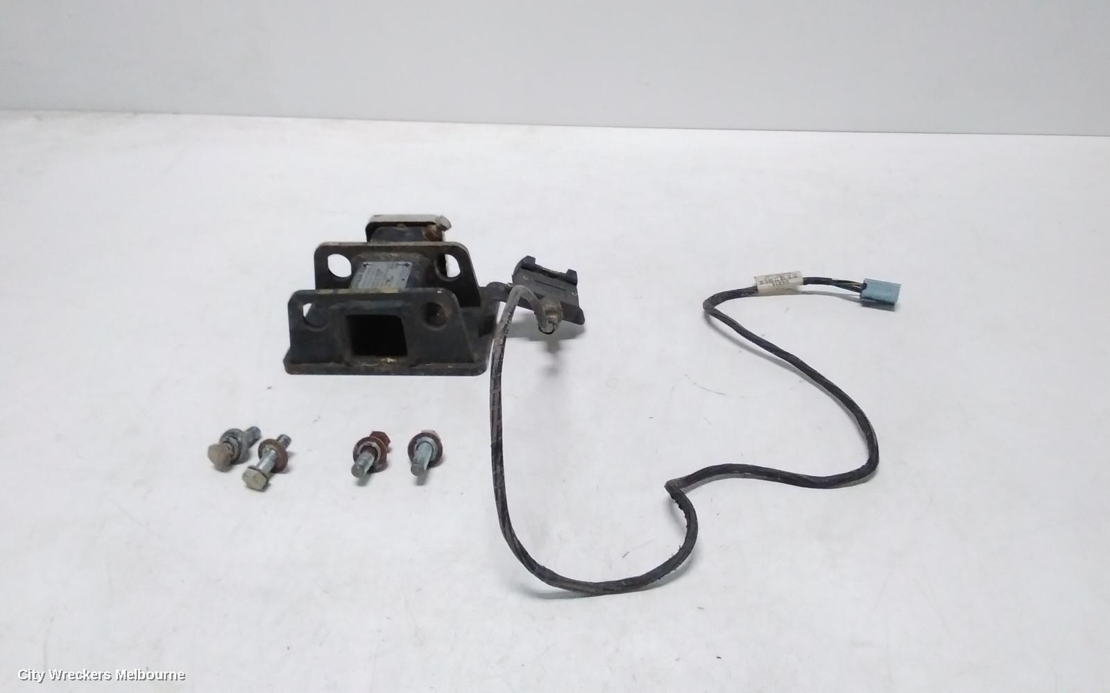 VOLKSWAGEN AMAROK TOWBAR, 2H, W/ REAR BUMPER TYPE, 10/2010 - 09/2022