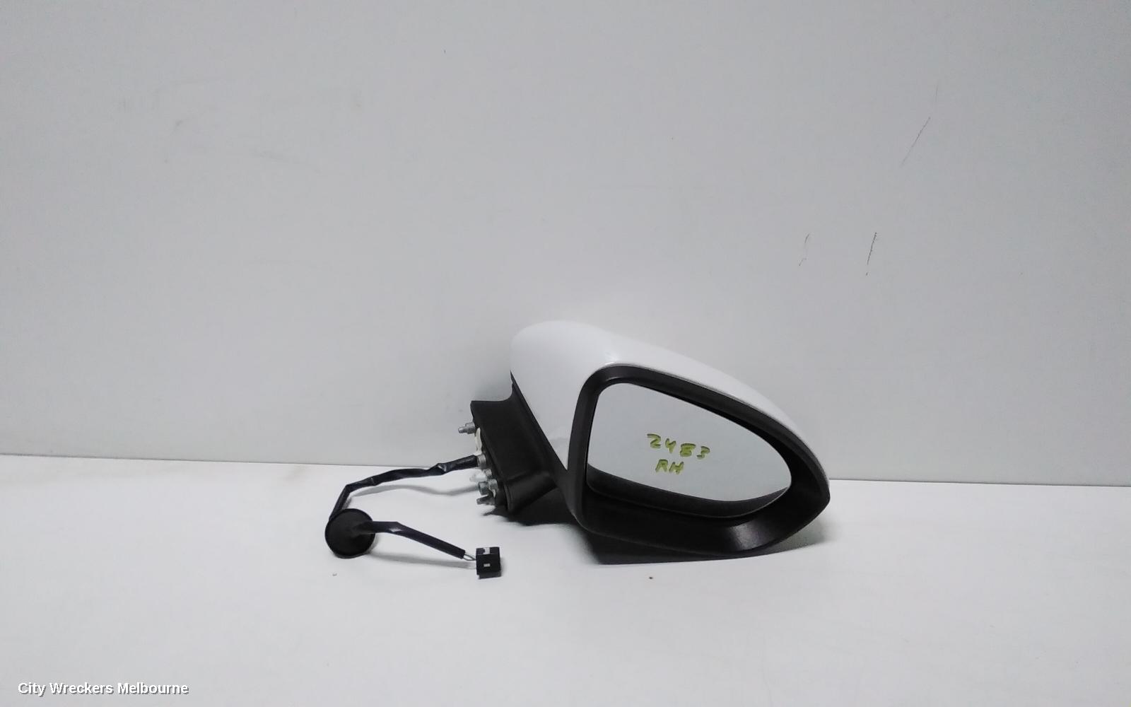 HOLDEN ASTRA RIGHT DOOR MIRROR, BL, SEDAN, NON HEATED, NON BLIND SPOT TYPE, 05/2017 - 12/2020