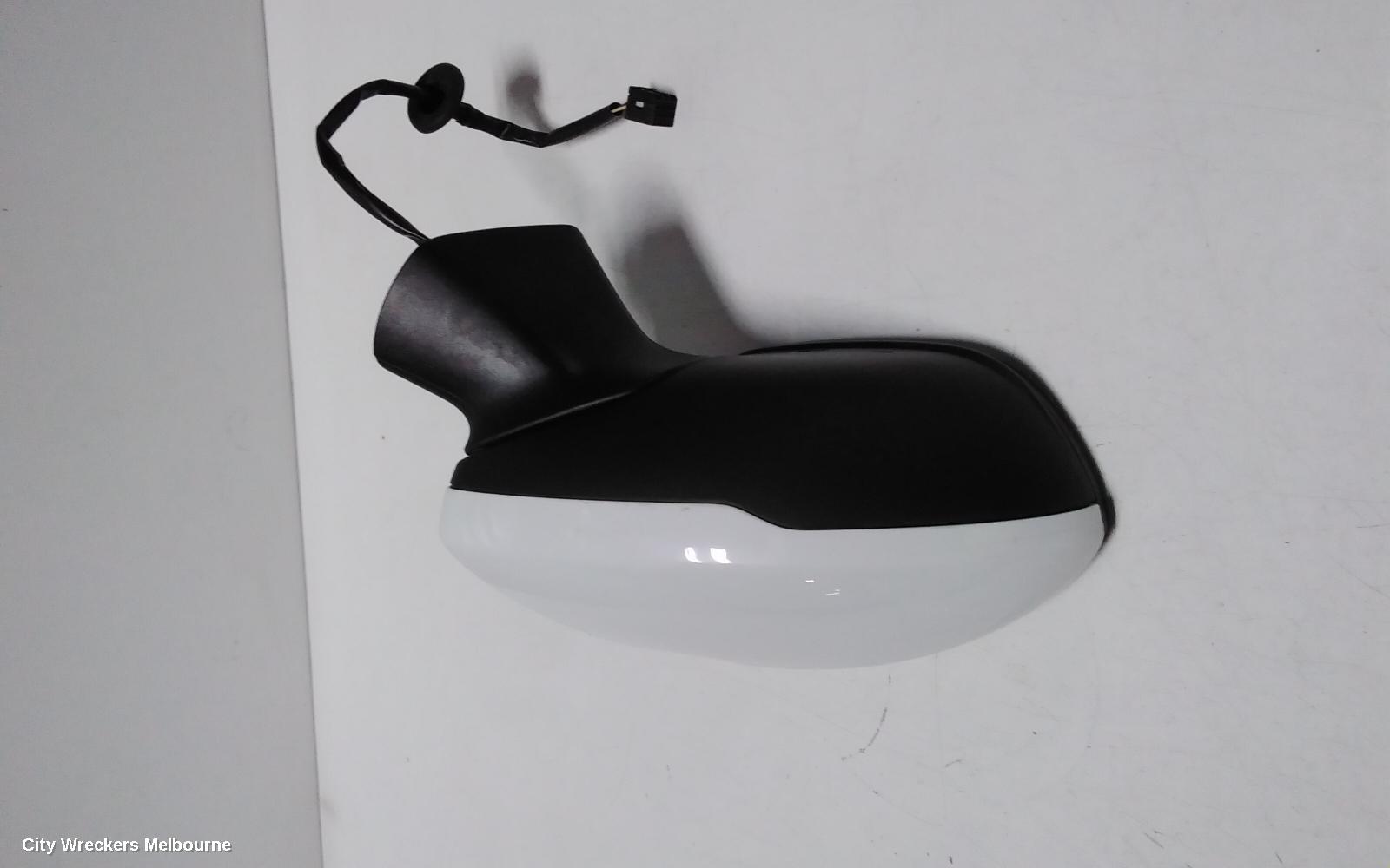 HOLDEN ASTRA RIGHT DOOR MIRROR, BL, SEDAN, NON HEATED, NON BLIND SPOT TYPE, 05/2017 - 12/2020