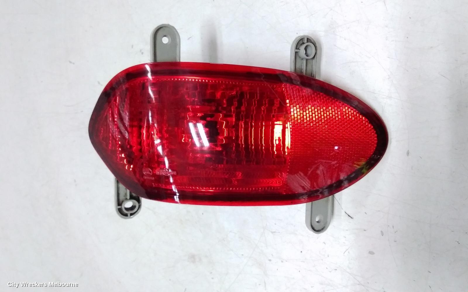 LDV G10 LEFT TAILLIGHT, SV7C, VAN, IN BUMPER REVERSE LIGHT, BARN DOOR TYPE, 04/2015 ONWARDS