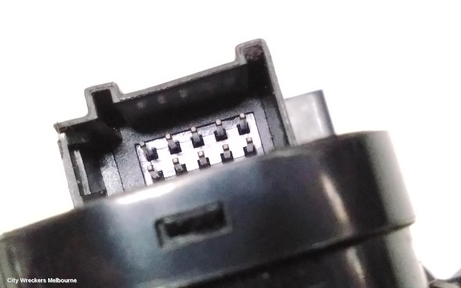 LDV G10 PWR DR WIND SWITCH, RH FRONT (MASTER SWITCH), SV7A/SV7C, WAGON/VAN, 04/2015 ONWARDS