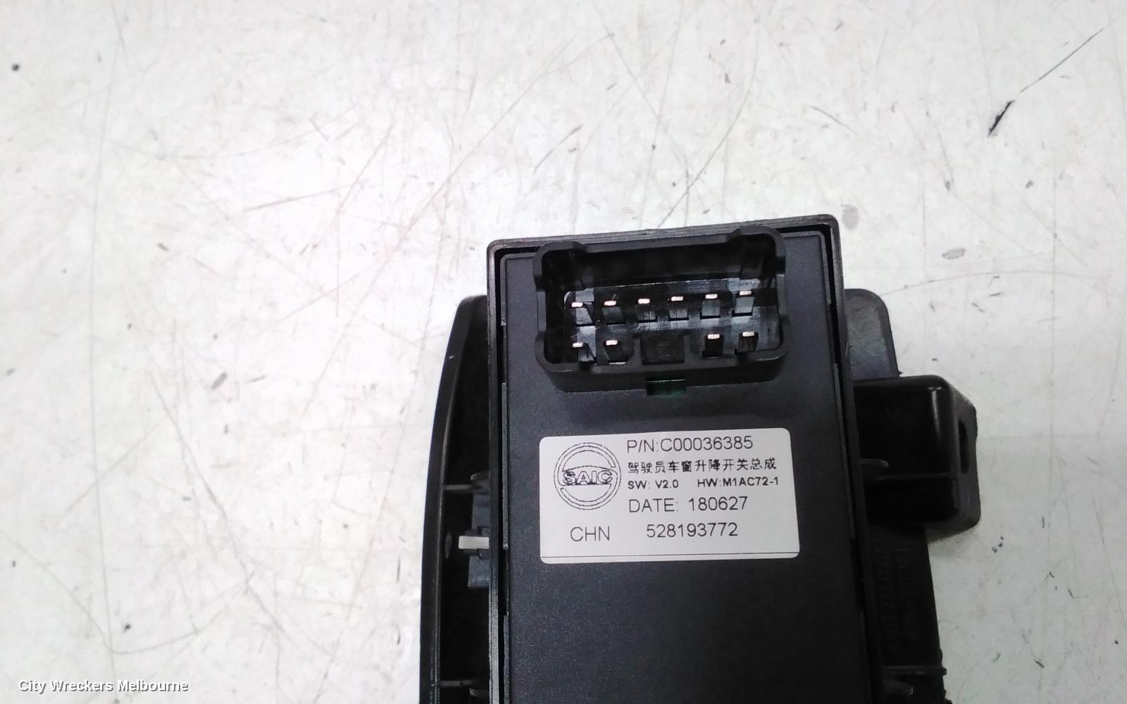 LDV G10 PWR DR WIND SWITCH, RH FRONT (MASTER SWITCH), SV7A/SV7C, WAGON/VAN, 04/2015 ONWARDS
