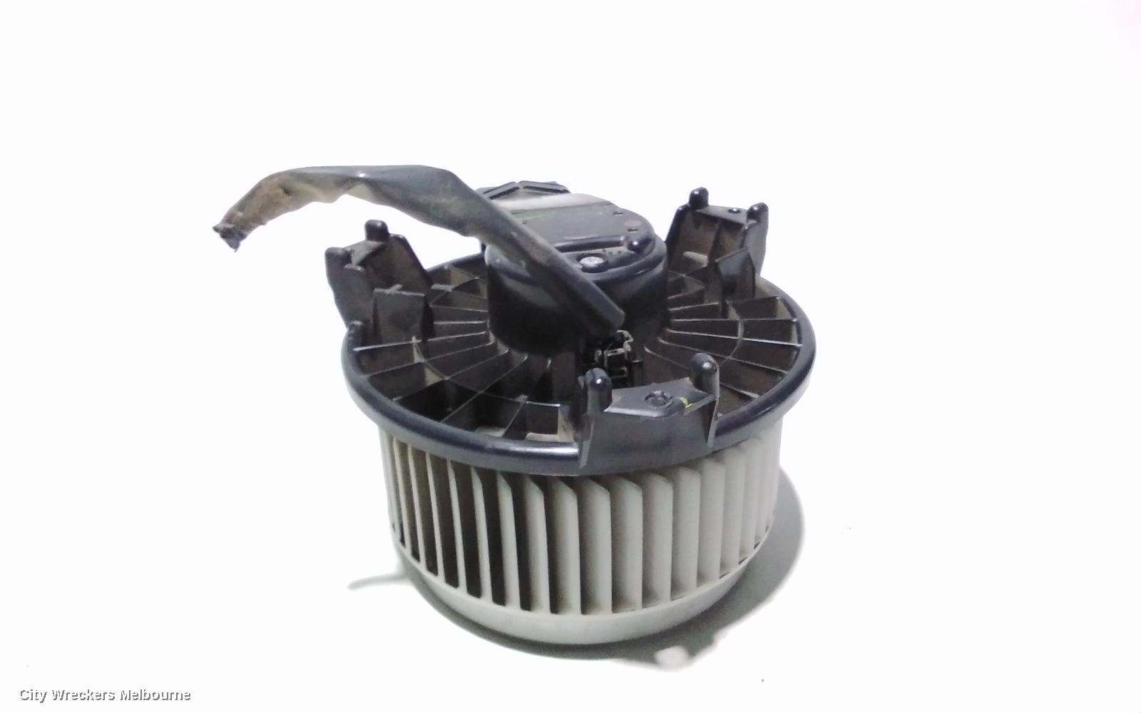 TOYOTA HIACE HEATER FAN MOTOR, FRONT, TRH/KDH, 03/2005 - 04/2019