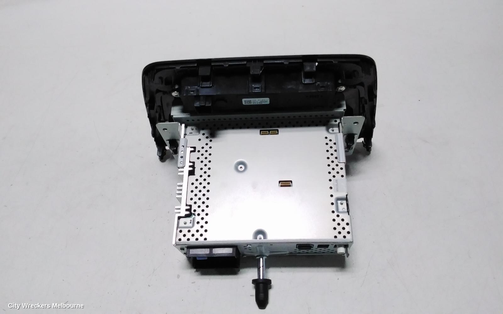 MG ZS RADIO/CD/DVD/SAT/TV, 8IN HEADUNIT, NON NAVIGATION TYPE, AZS1, 09/2017 ONWARDS