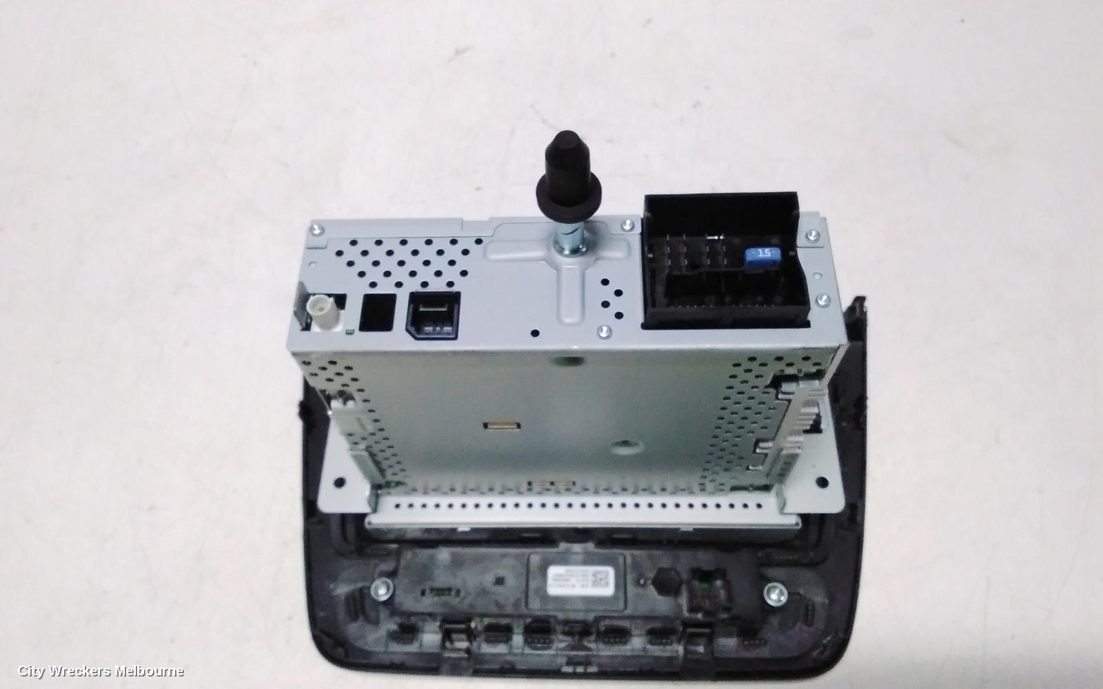 MG ZS RADIO/CD/DVD/SAT/TV, 8IN HEADUNIT, NON NAVIGATION TYPE, AZS1, 09/2017 ONWARDS