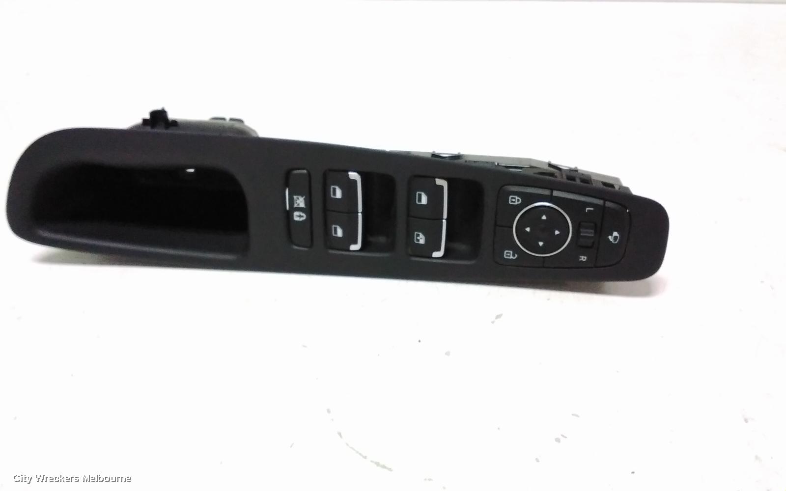HYUNDAI SANTA FE PWR DR WIND SWITCH, RH FRONT (MASTER SWITCH), W/FOLDING MIRRORS TYPE, W/CHILD LOCK TYPE, TM, 10/2020 ONWARDS