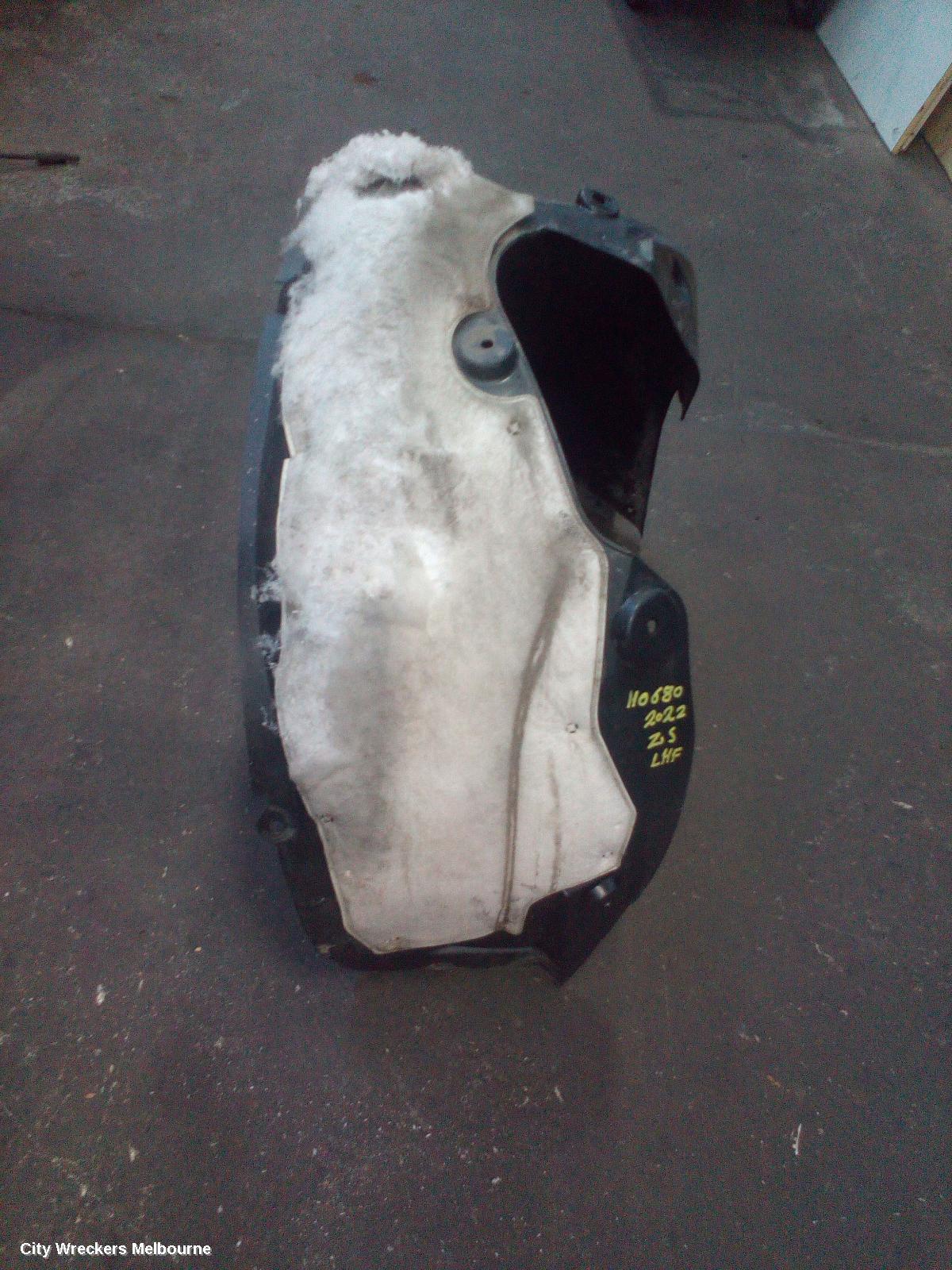 MG ZS LEFT GUARD LINER, AZS1, FRONT, 09/2017 ONWARDS