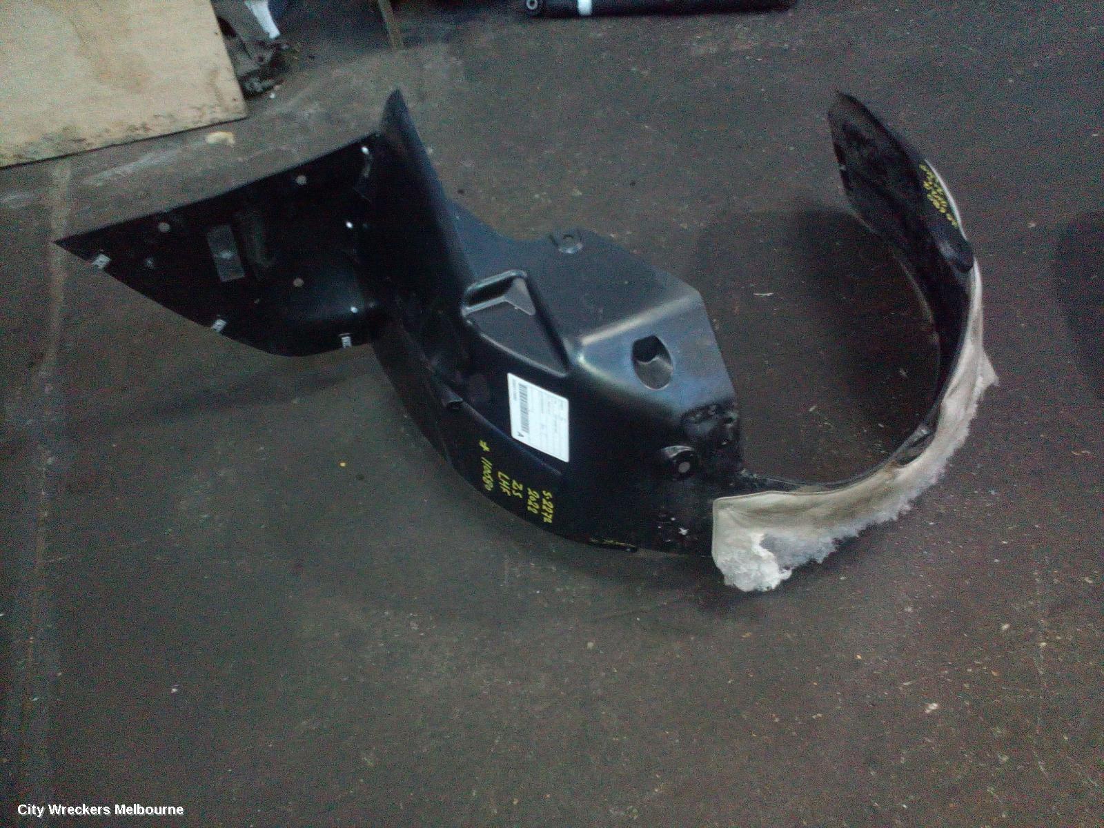 MG ZS LEFT GUARD LINER, AZS1, FRONT, 09/2017 ONWARDS