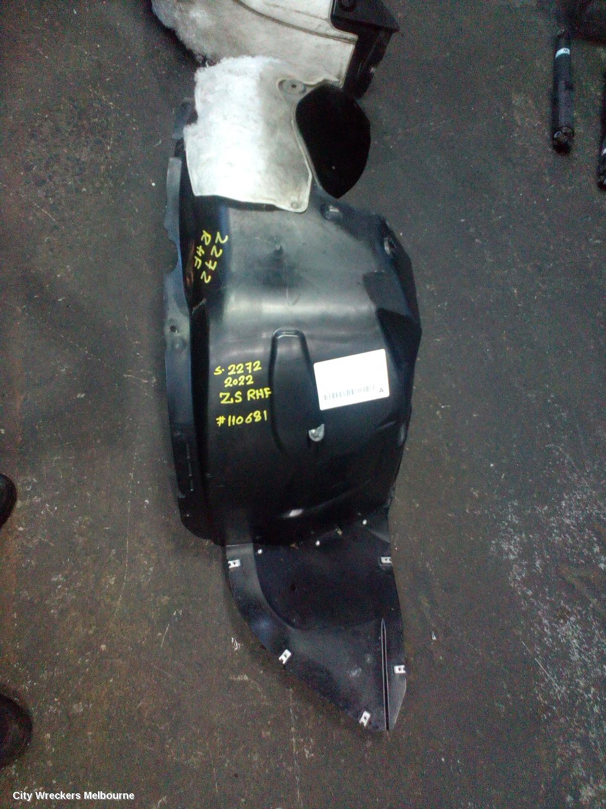 MG ZS RIGHT GUARD LINER, AZS1, FRONT, 09/2017 ONWARDS