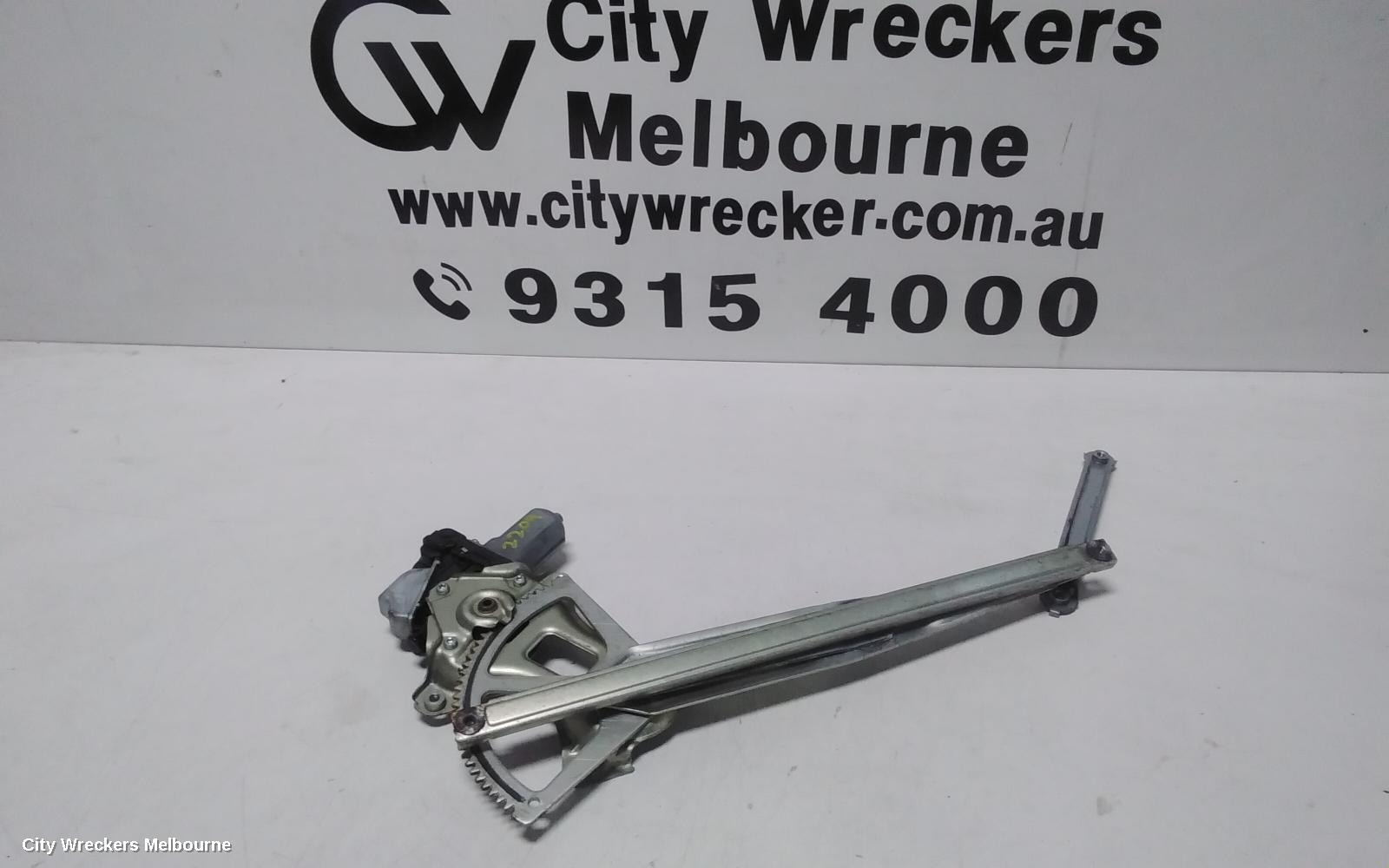 TOYOTA PRIUS LEFT FRONT WINDOW REG/MOTOR, ZVW30R, POWER, 07/2009 - 12/2015